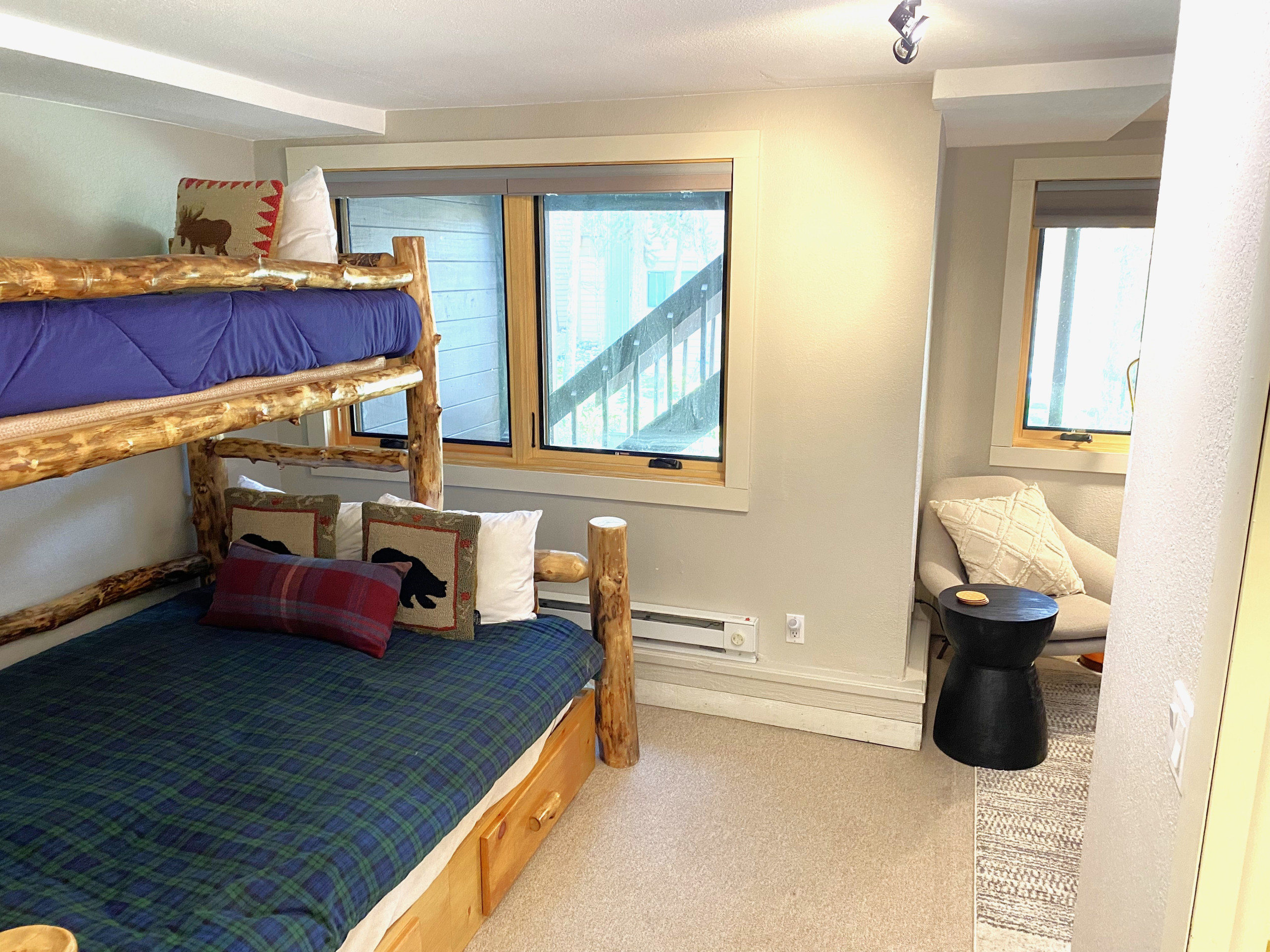 Winterpoint Apres Ski Townhome - Walk to Main St. - Pool + Hot tubs | Photo 22