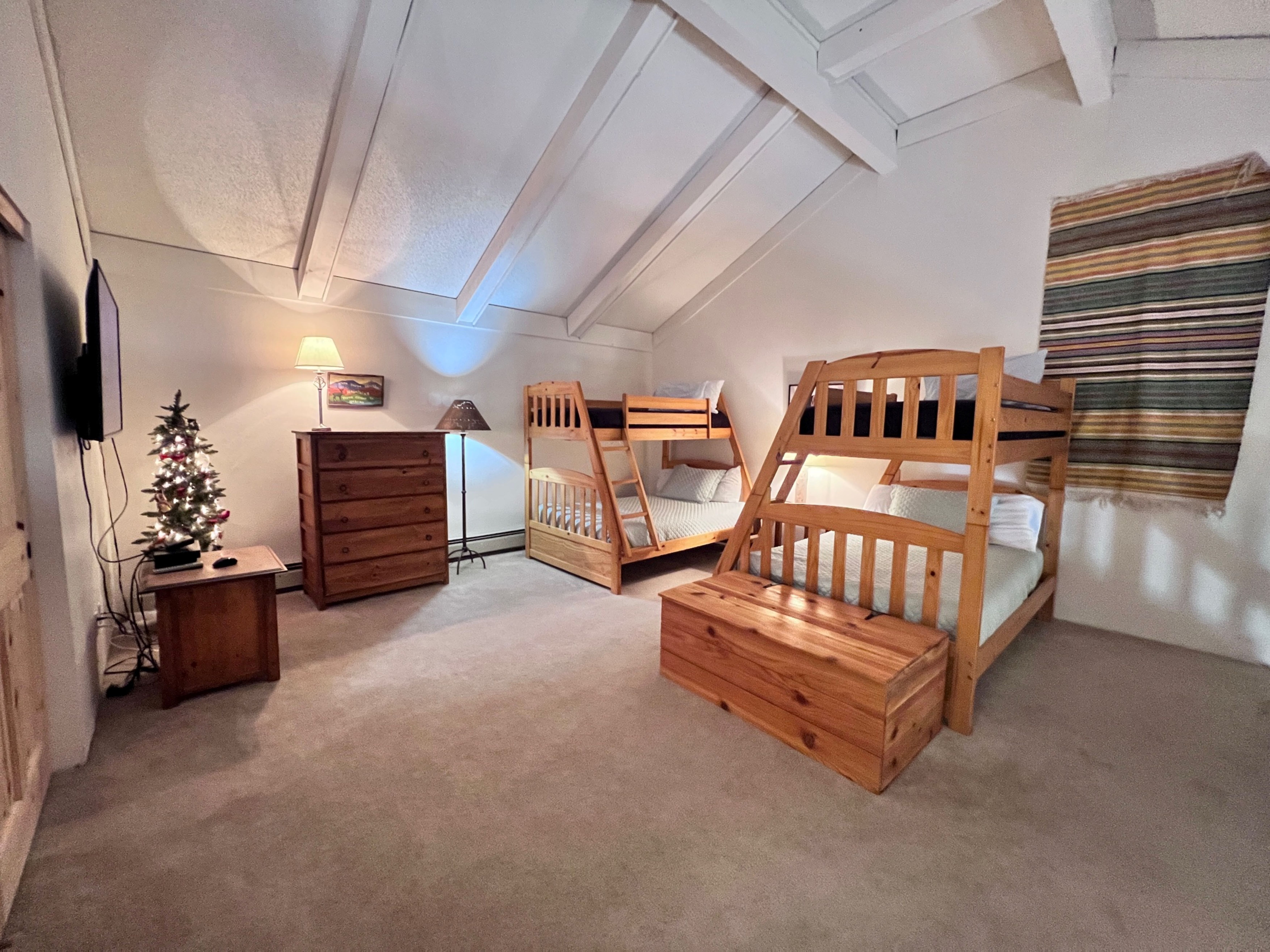 Longbranch - 30+ day rental near Main St, Breck Slopes and Trails | Photo 32