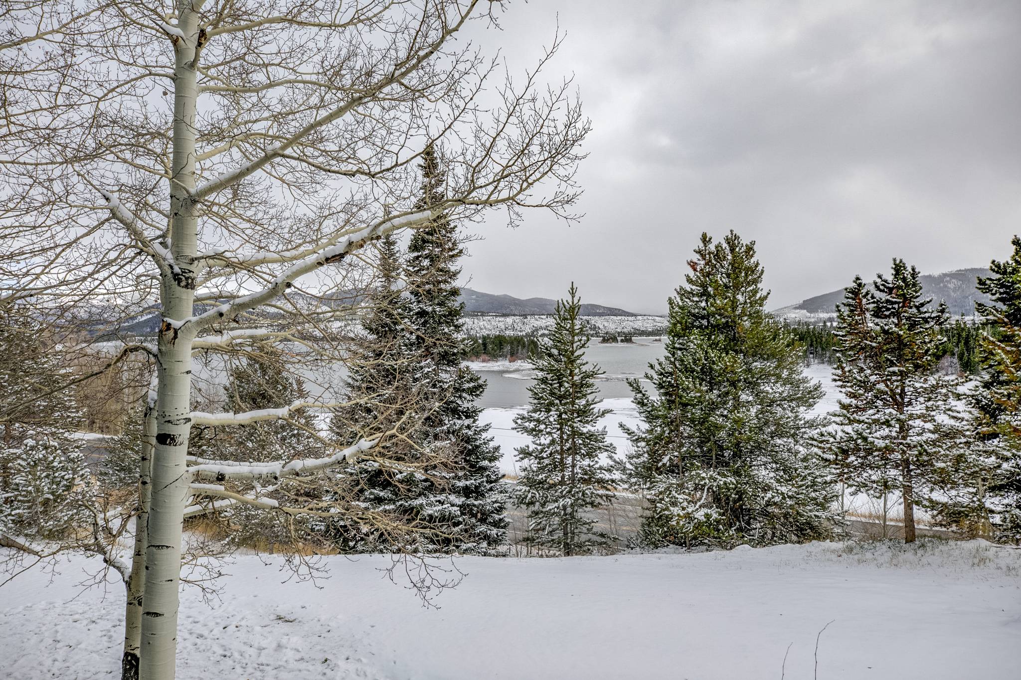 Views of Lake Dillon and surrounding mountains! Lake Forest Condo | Photo 30