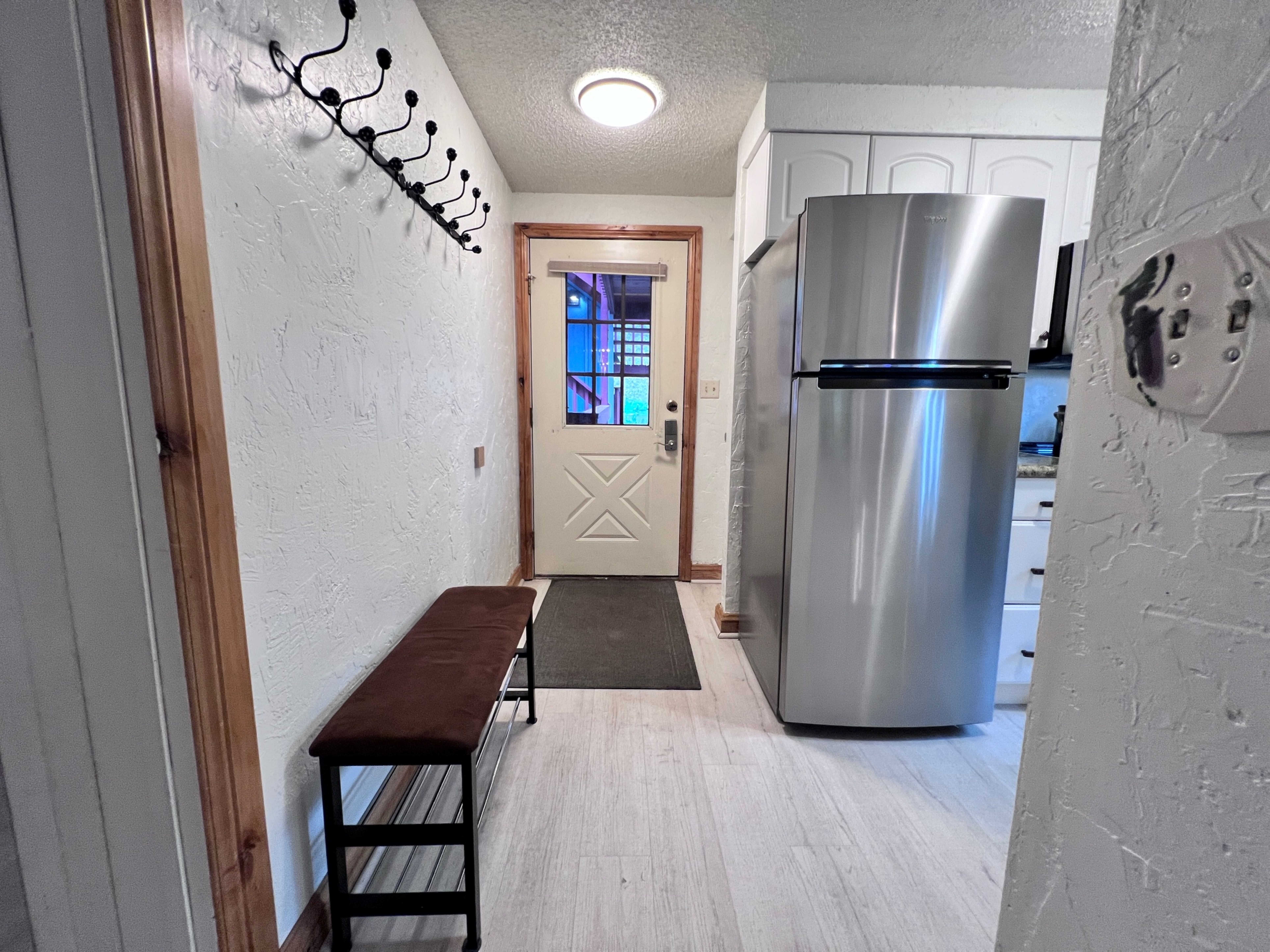 Mark IX Alpine Condo - Cozy Mtn Condo - 1 mile to Breck Main St + Slopes | Photo 14