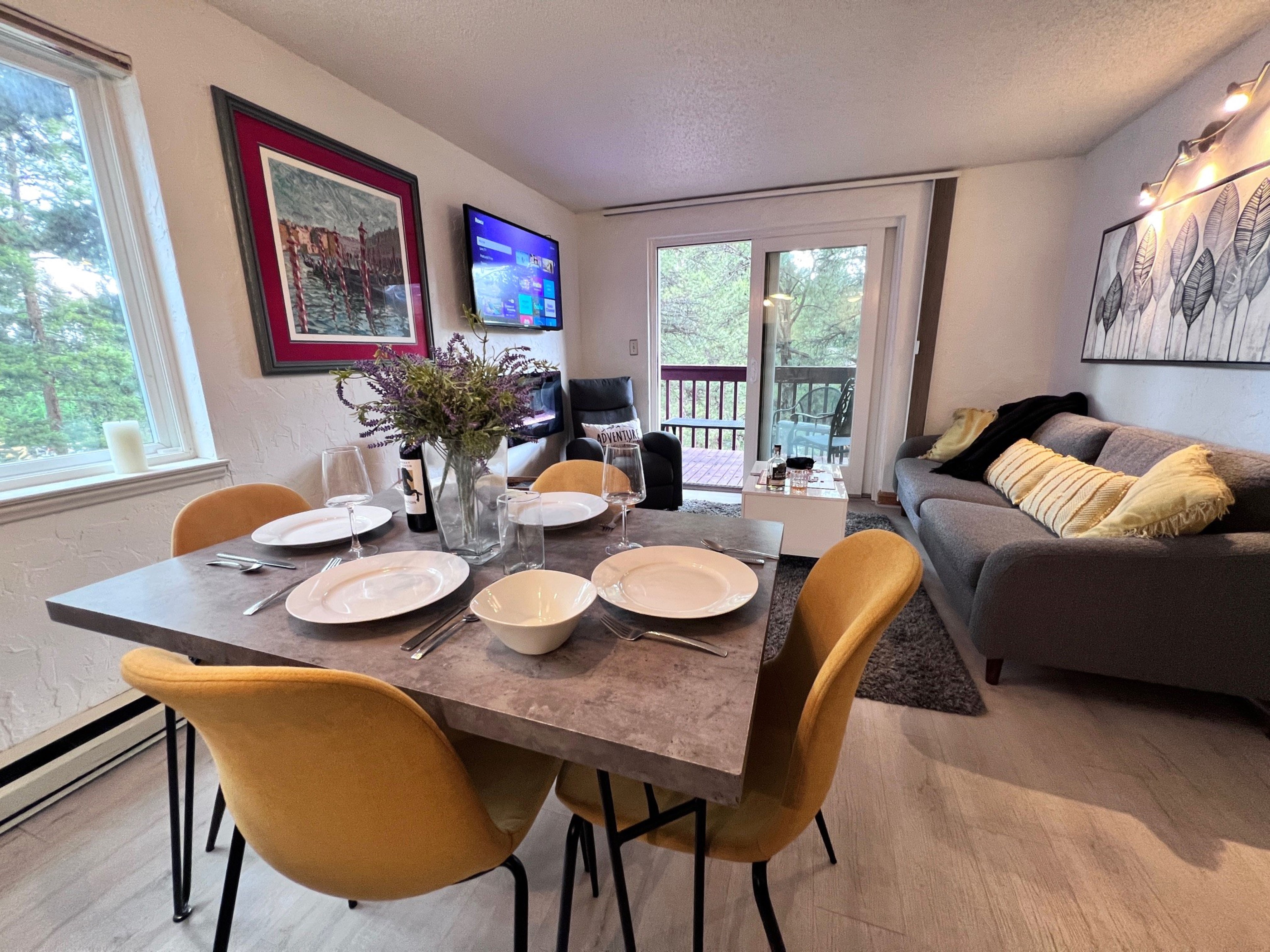Mark IX Alpine Condo - Cozy Mtn Condo - 1 mile to Breck Main St + Slopes | Photo 9