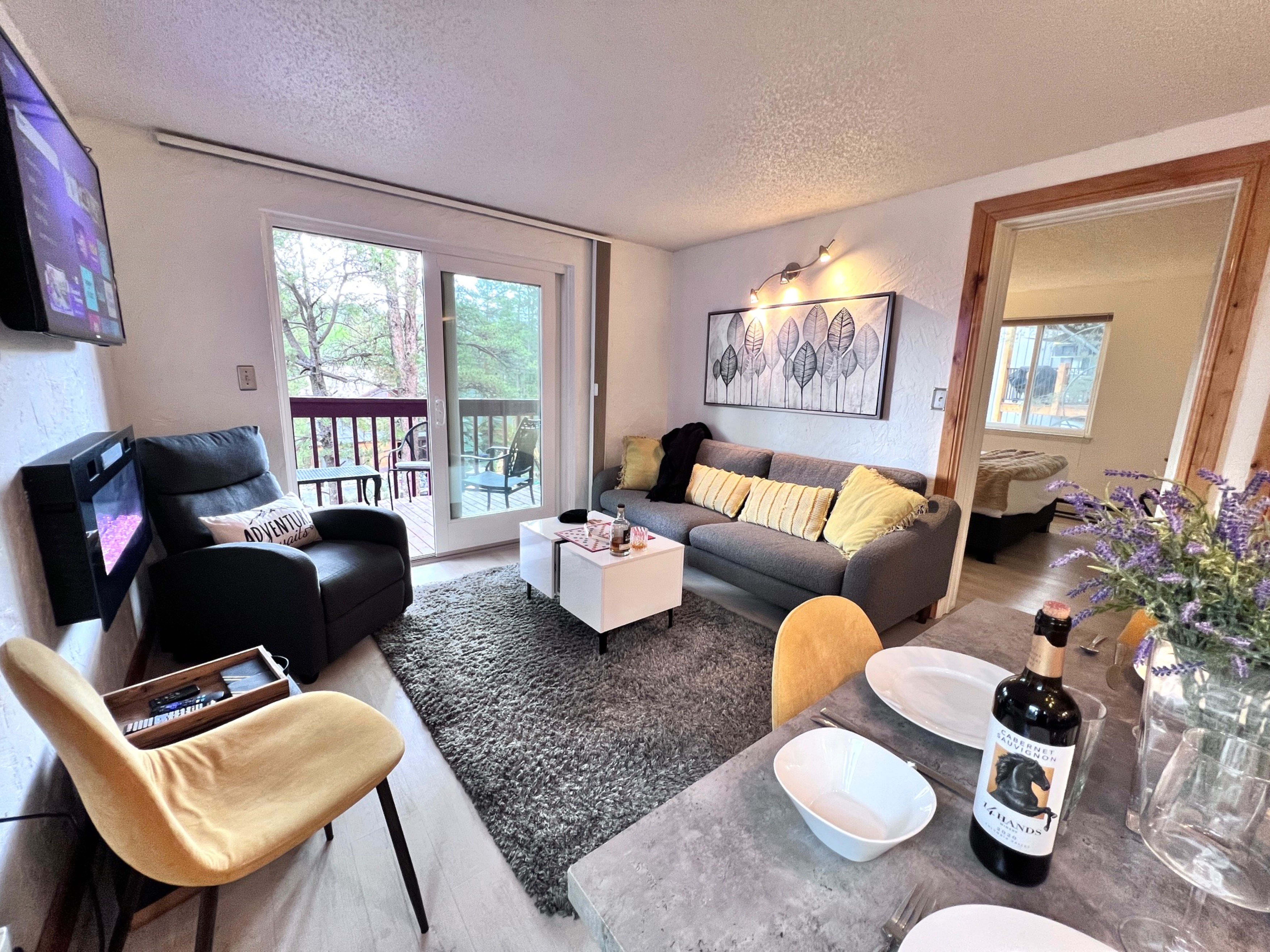 Mark IX Alpine Condo - Cozy Mtn Condo - 1 mile to Breck Main St + Slopes | Photo 4