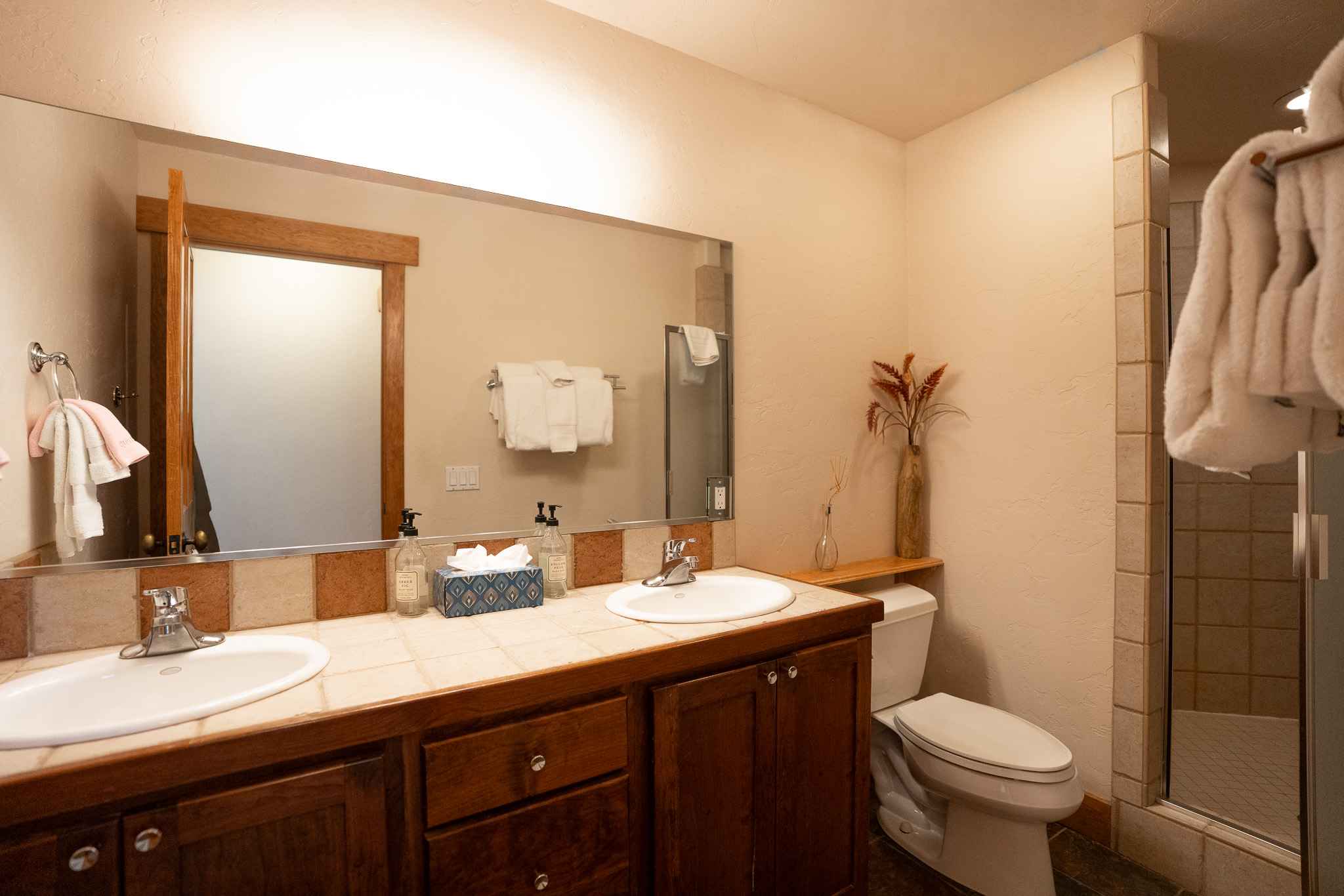 Moonstone Lodge - Hot Tub - Spacious | Photo 47