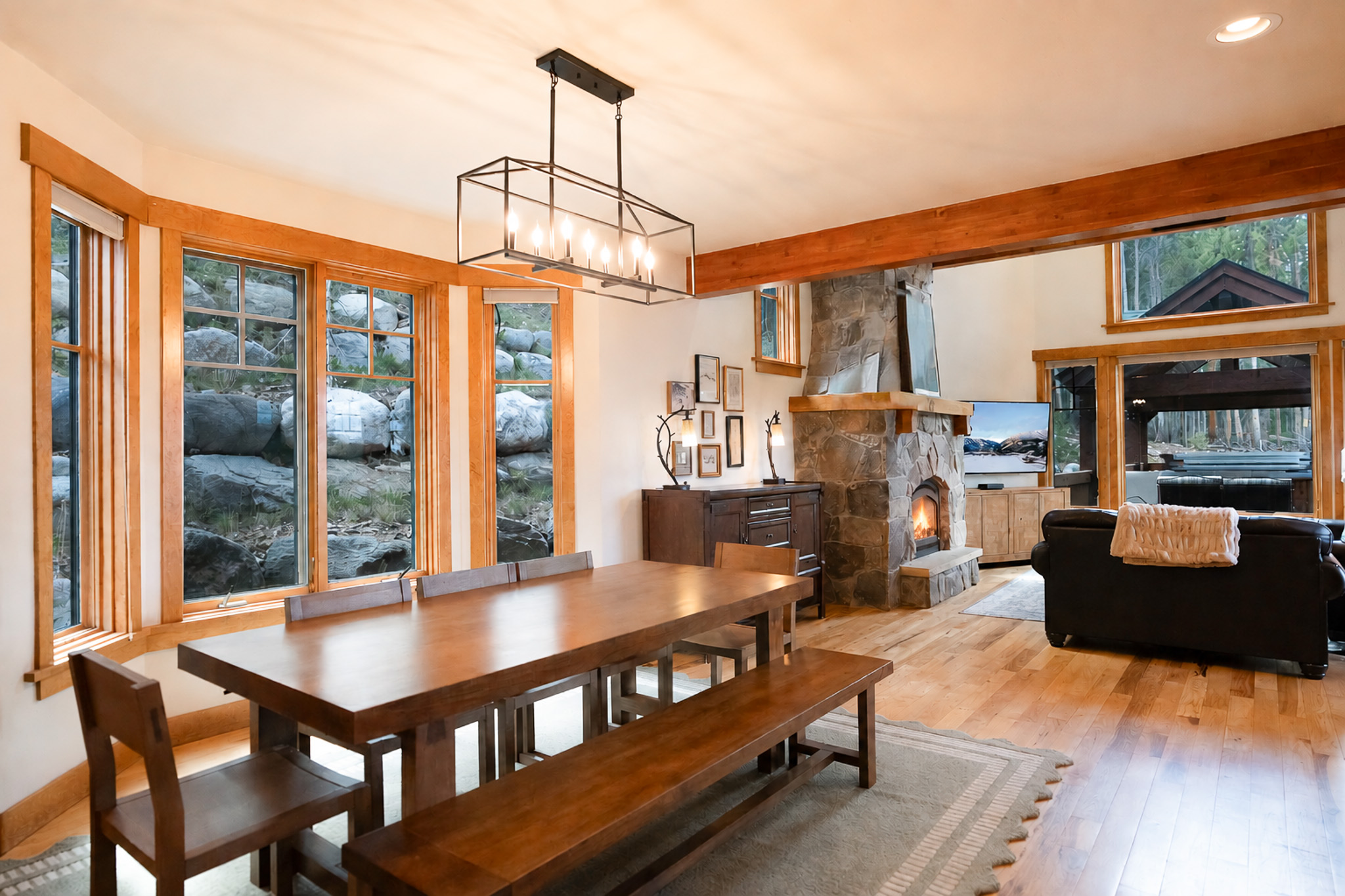 Moonstone Lodge - Hot Tub - Spacious | Photo 10