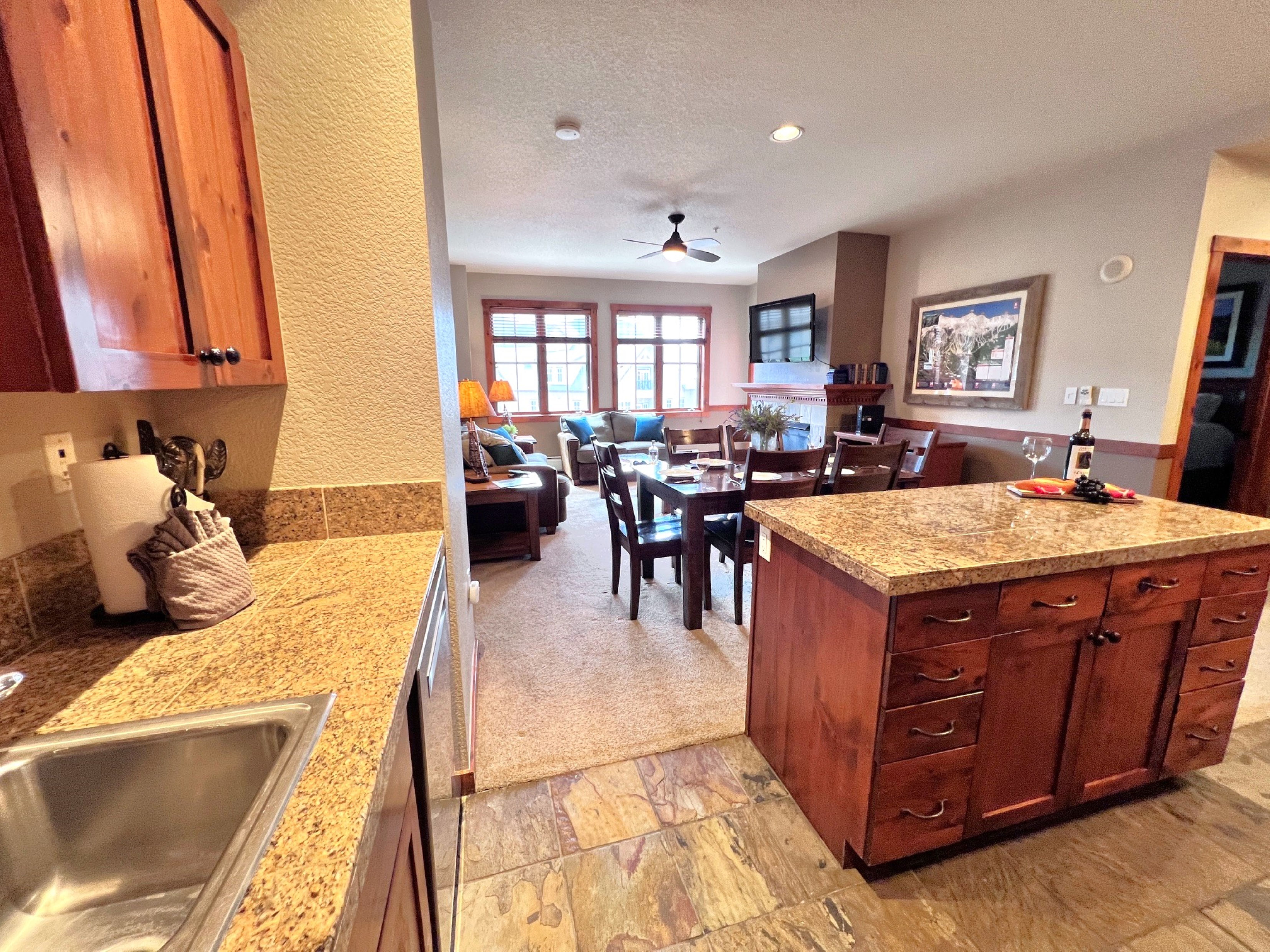 Main Street Station Quicksilver Condo - Steps to Slopes - Pool & Hot Tubs | Photo 16