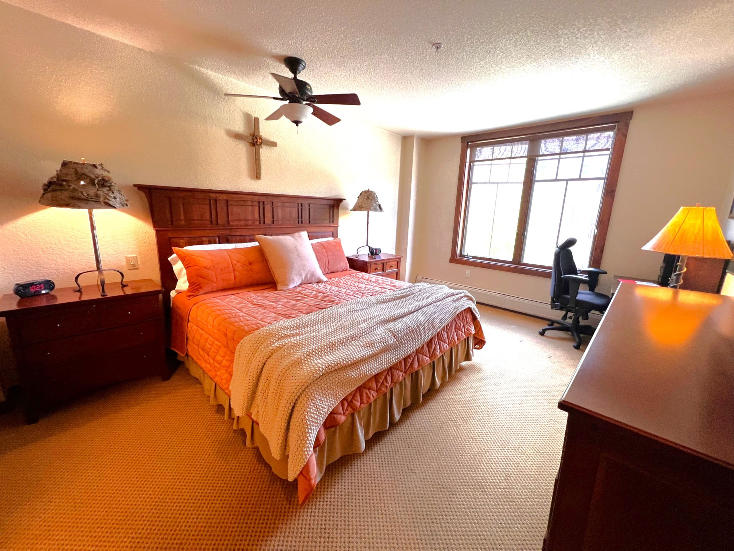 Main Street Station - Views! - Pool+ Hot Tubs - Walk to Lift | Photo 22