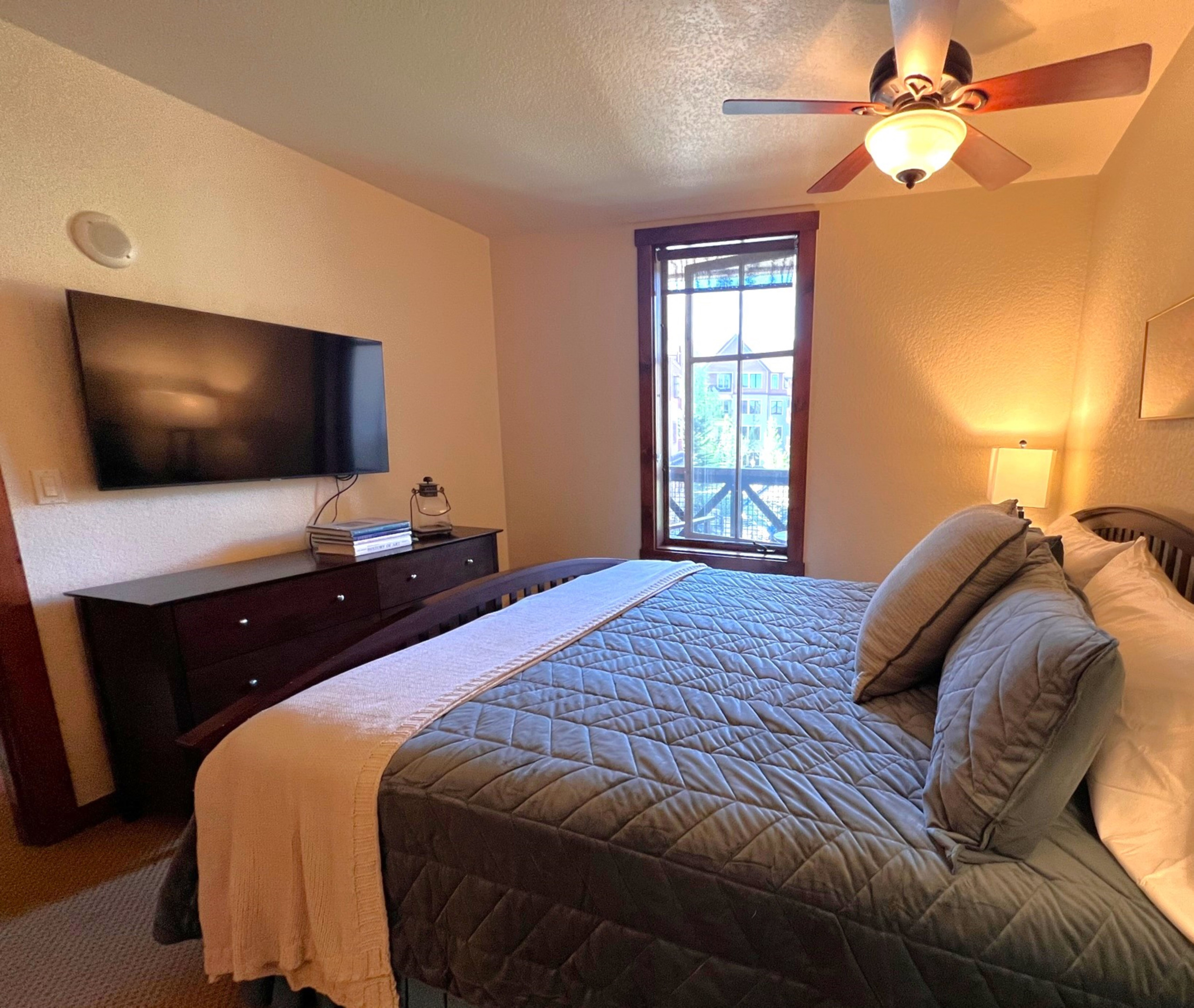 Main Street Station - Views! - Pool+ Hot Tubs - Walk to Lift | Photo 26