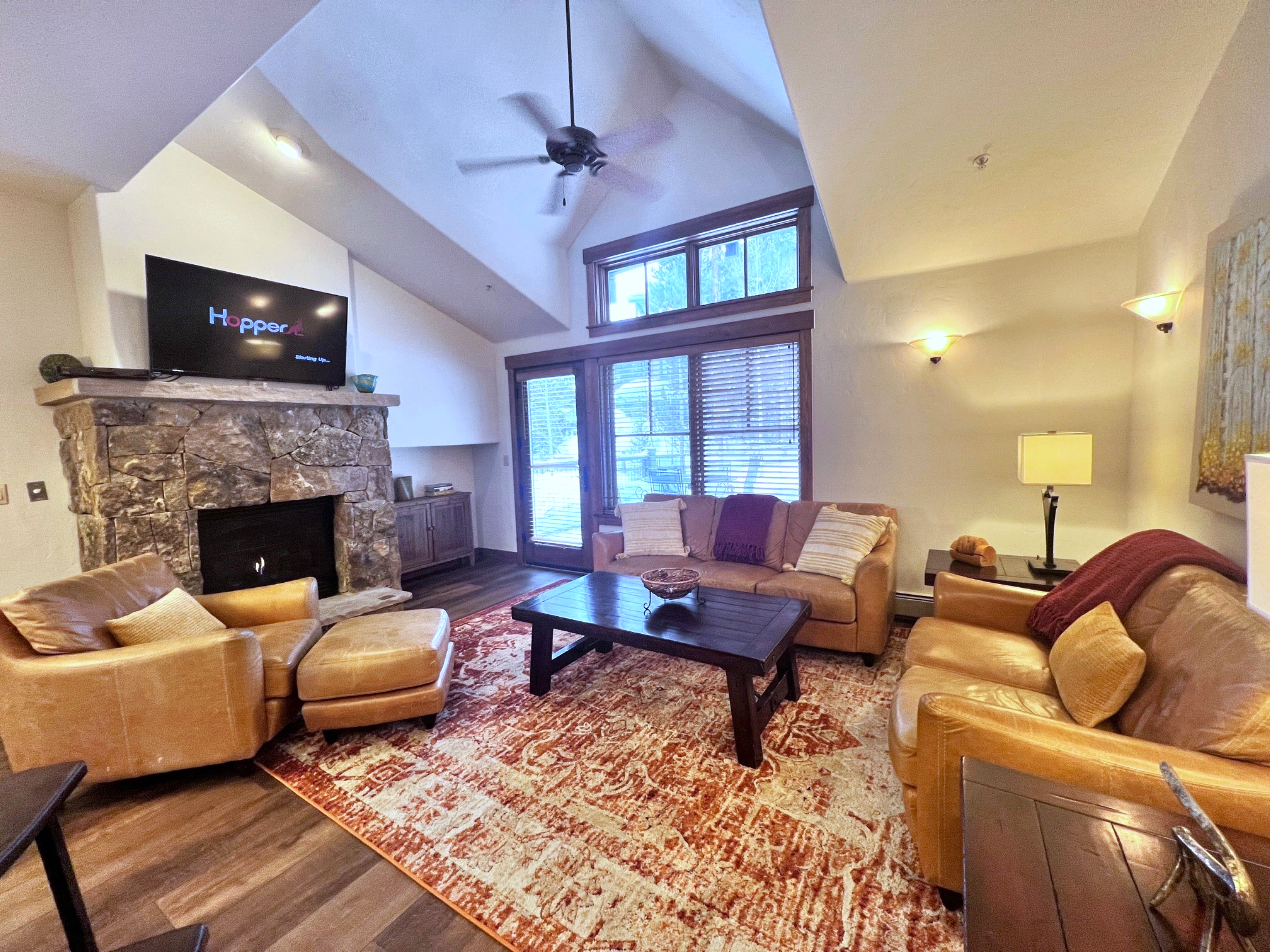 Mountain Thunder Townhome - Ski-In - Pools Hot Tubs - Walk to Main St | Photo 22