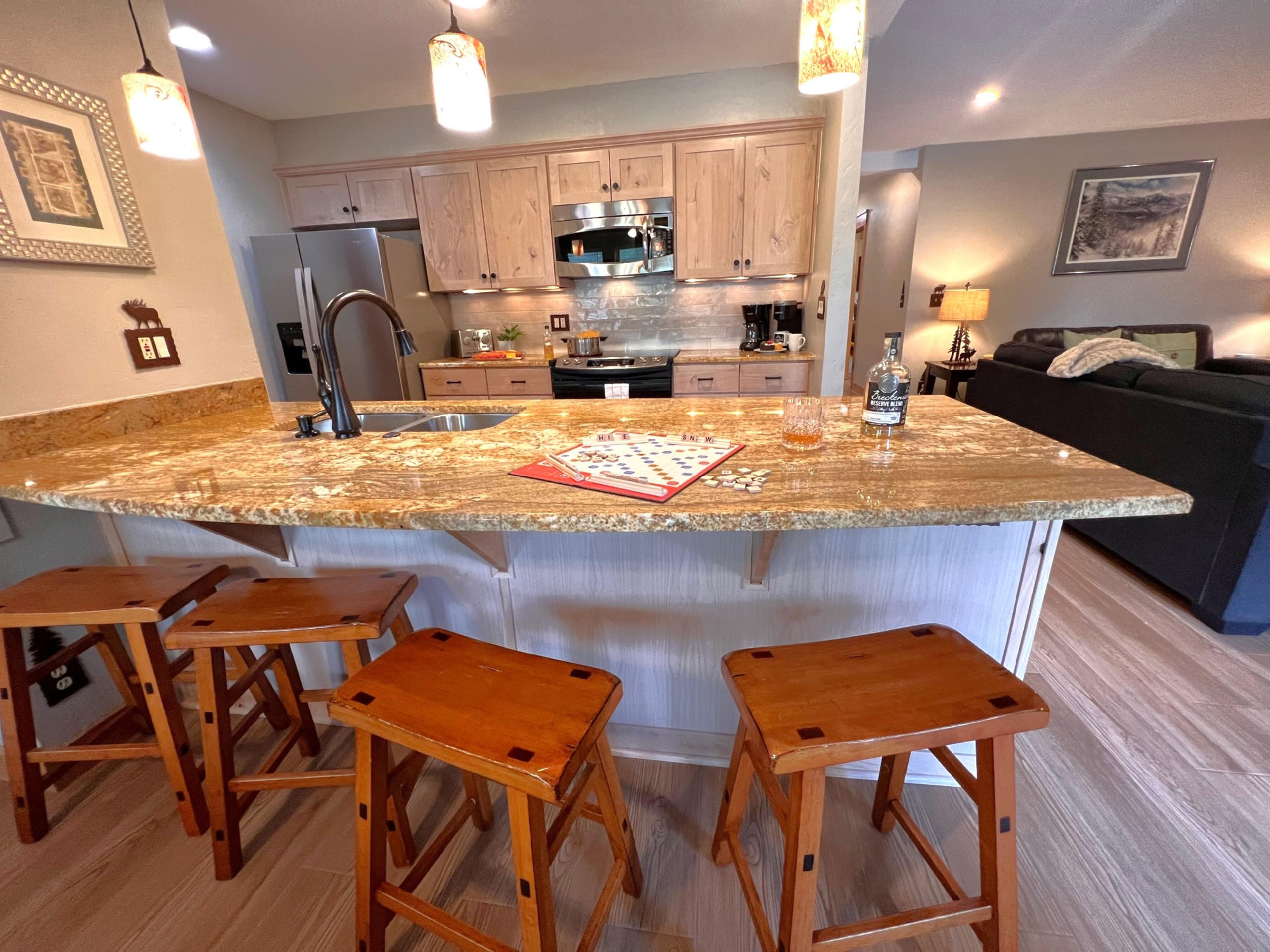 Walk to Main St. - Near Snowflake Lift - Hot Tubs+Pool | Photo 16