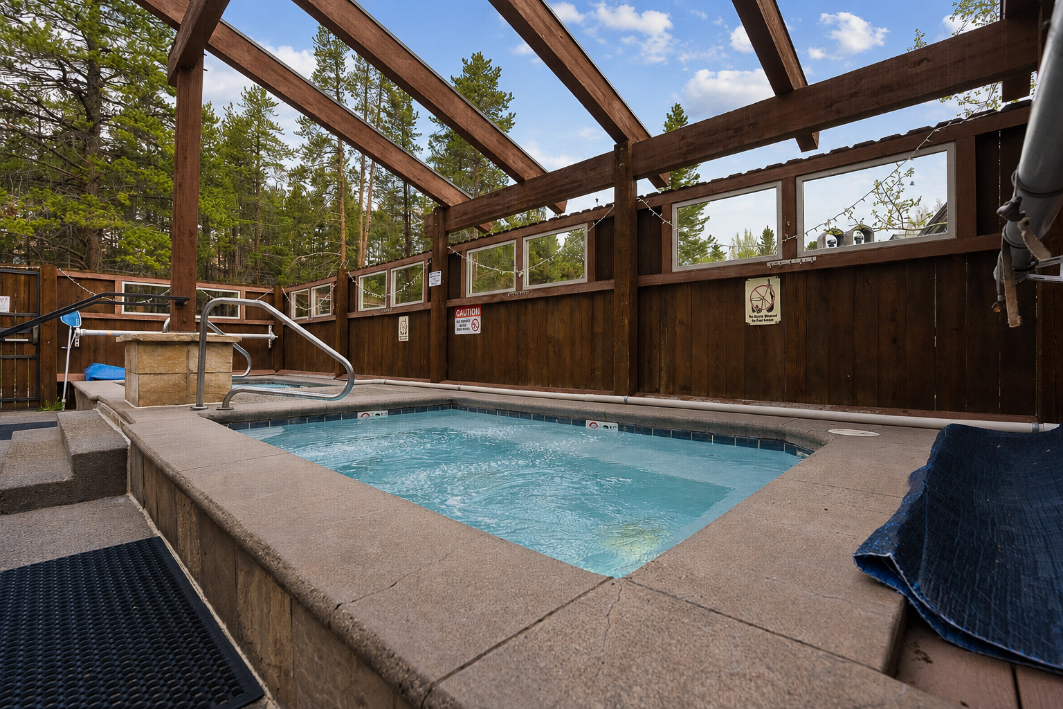 Walk to Main St. - Near Snowflake Lift - Hot Tubs+Pool | Photo 32