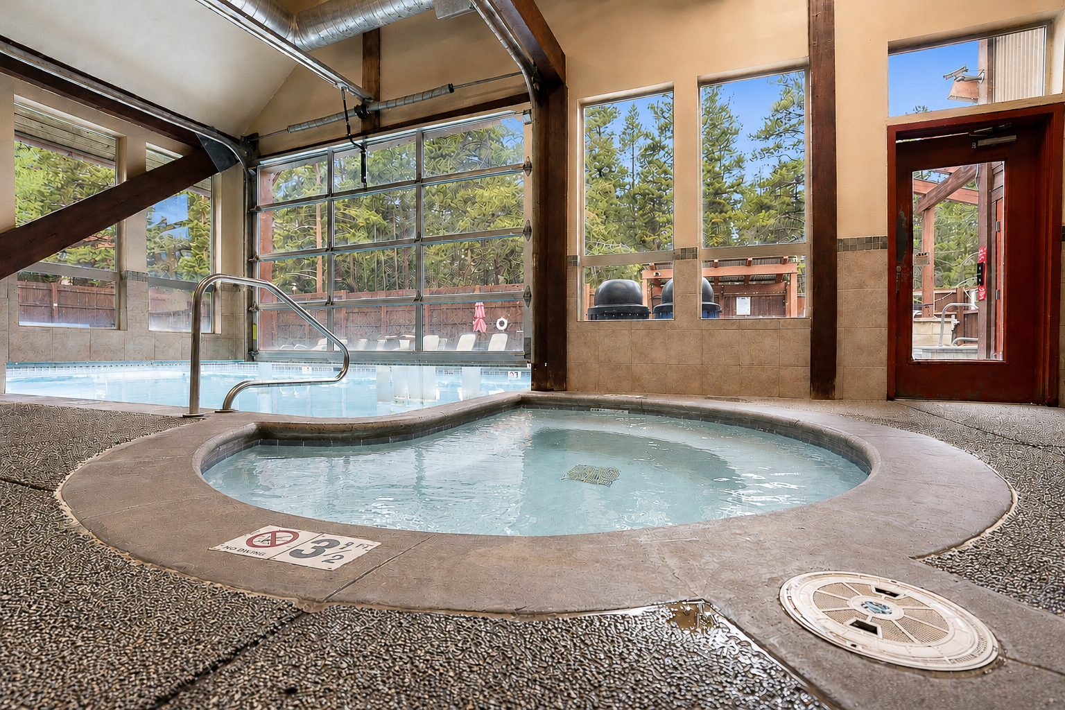 Walk to Main St. - Near Snowflake Lift - Hot Tubs+Pool | Photo 4