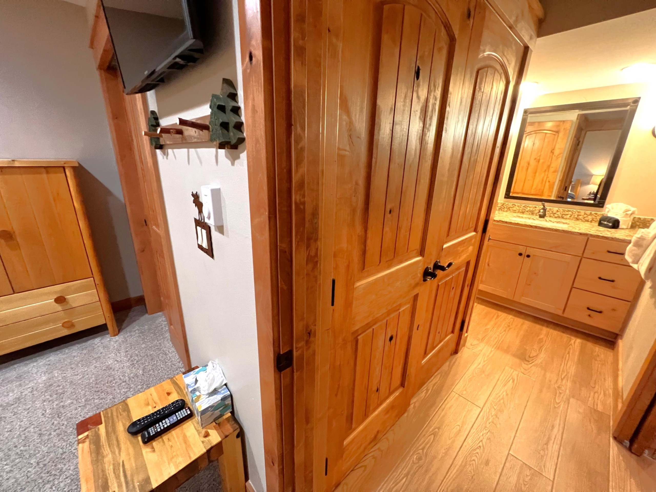 Walk to Main St. - Near Snowflake Lift - Hot Tubs+Pool | Photo 19