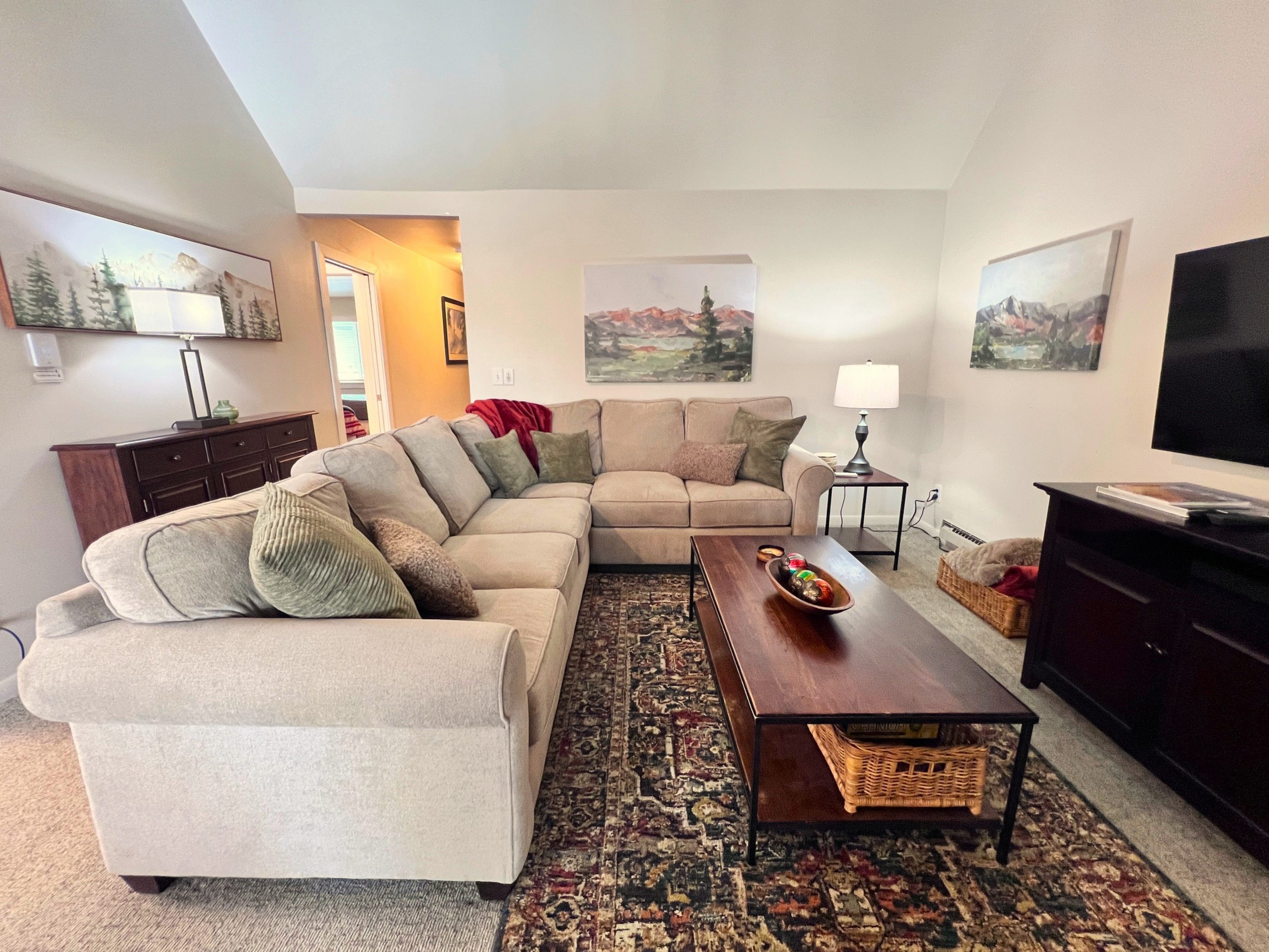 Park Place Aspen Condo - Walk to Main St. - Snowflake Lift - Pool+Hot Tubs | Photo 10