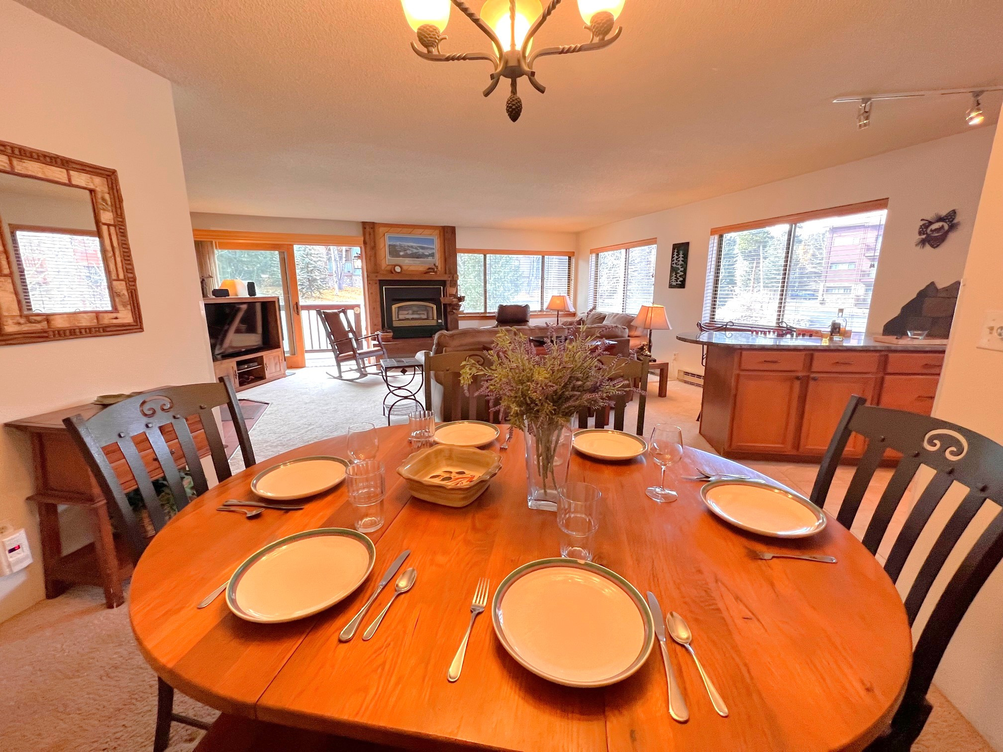 Pine Ridge Peak Condo - Walk to Main St + Snowflake Lift - Pool + Hot Tubs | Photo 15