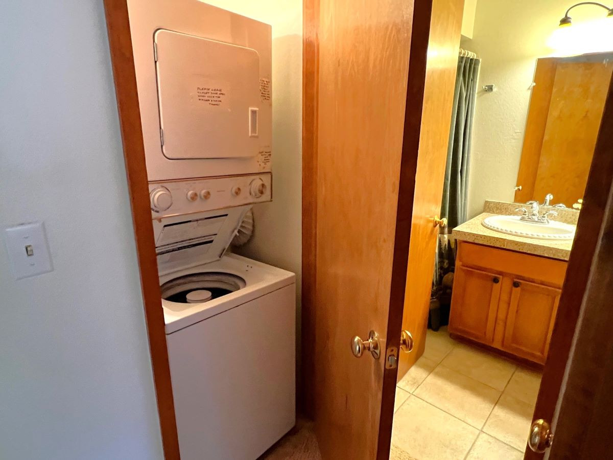 Pine Ridge Peak Condo - Walk to Main St + Snowflake Lift - Pool + Hot Tubs | Photo 28