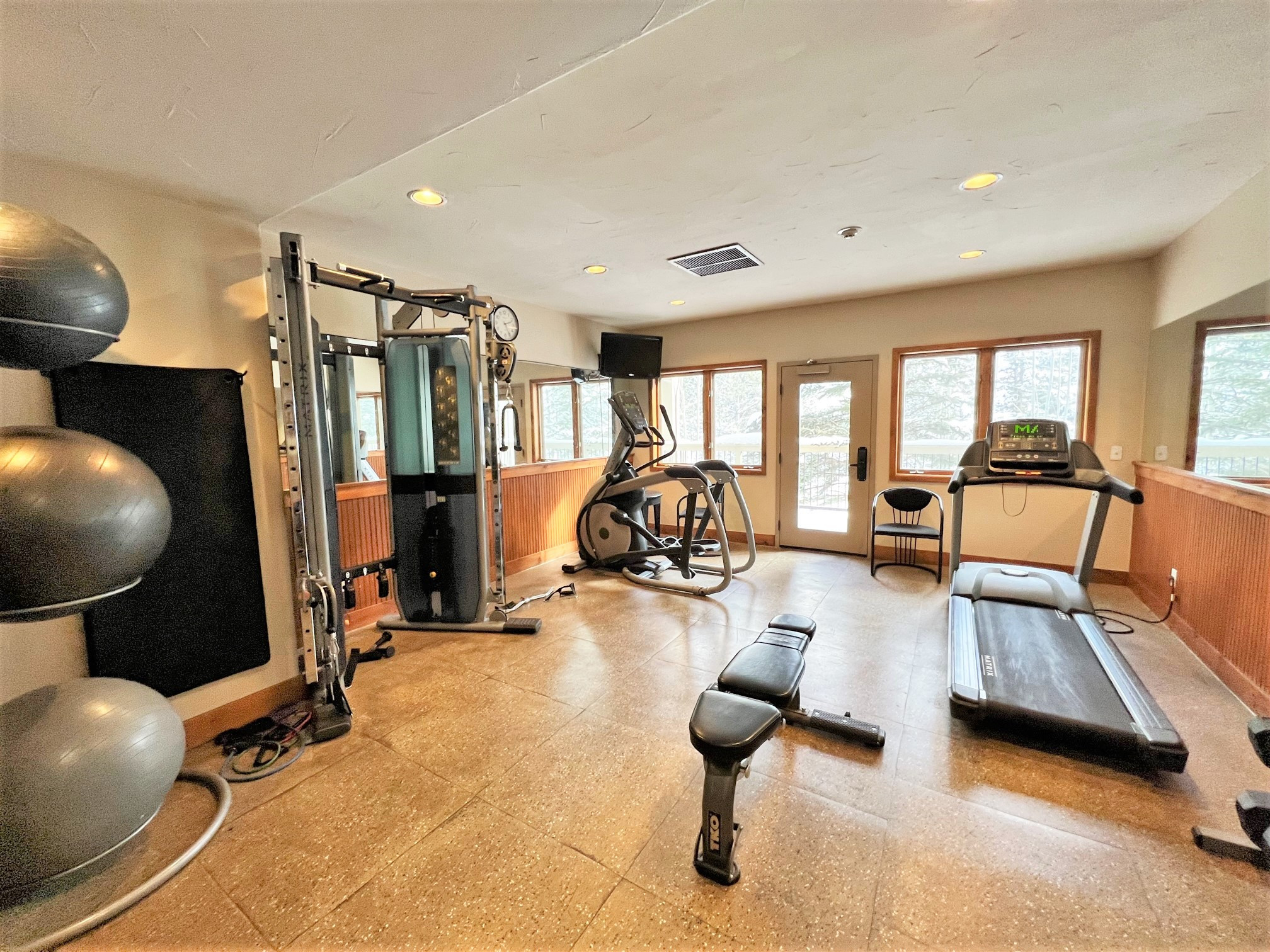 Riverbend Liftside Condo - Ski In/Out - Snowflake Lift - Pool+Hot Tub | Photo 34