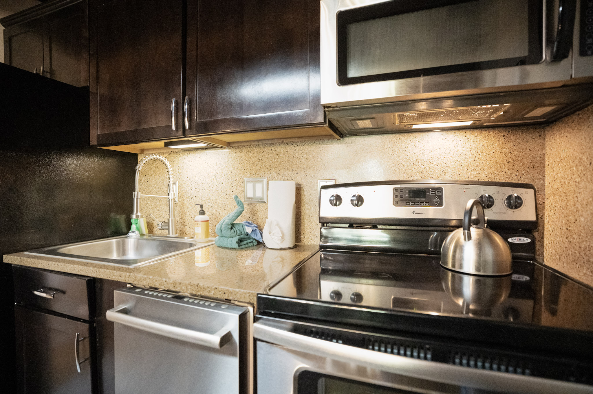 Sundowner Mountain View Condo - Walk to Slopes & Main St - Pool Access | Photo 12