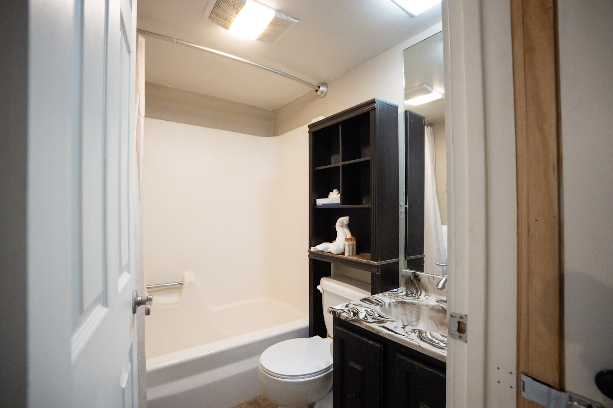Sundowner Mountain View Condo - Walk to Slopes & Main St - Pool Access | Photo 27
