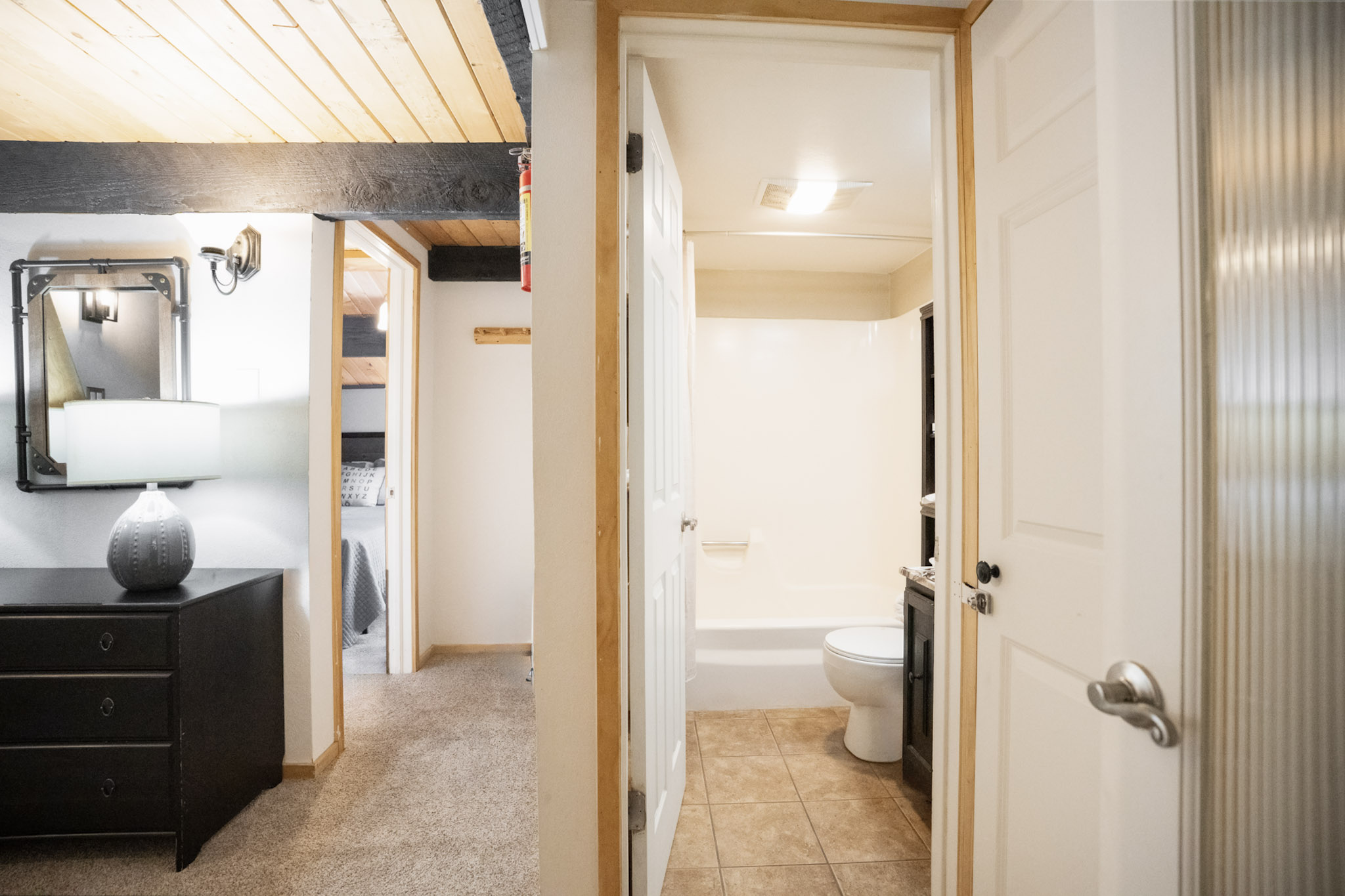 Sundowner Mountain View Condo - Walk to Slopes & Main St - Pool Access | Photo 26