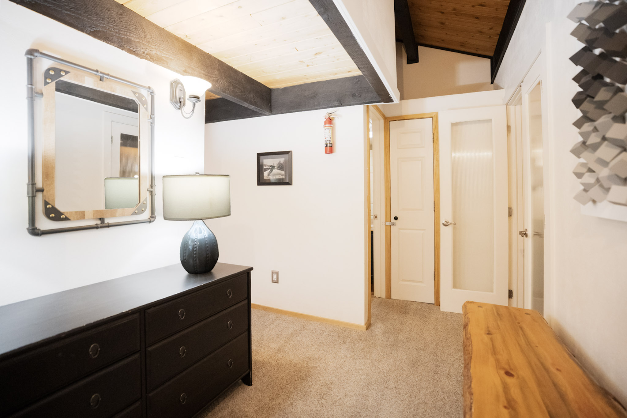 Sundowner Mountain View Condo - Walk to Slopes & Main St - Pool Access | Photo 21