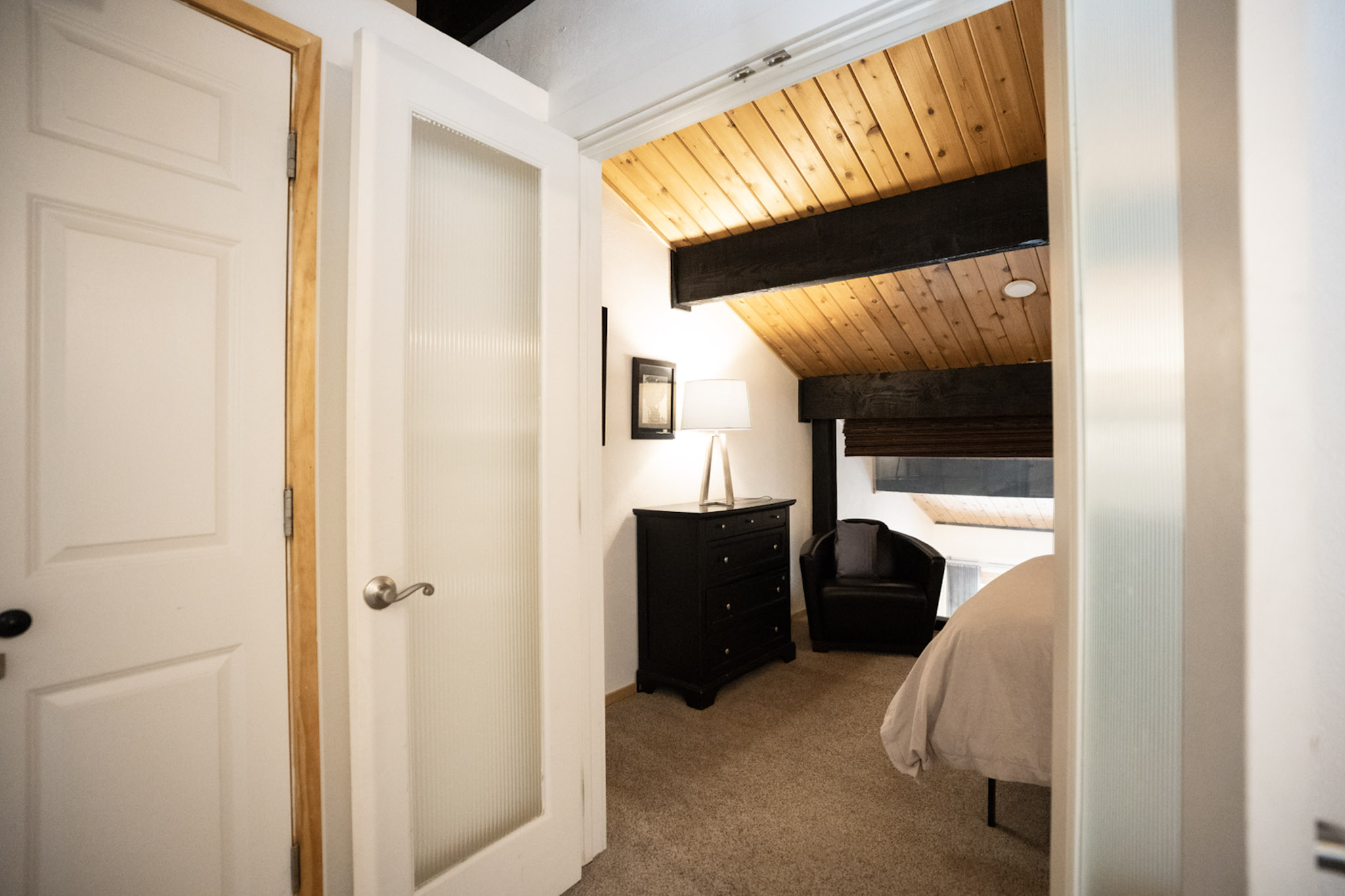 Sundowner Mountain View Condo - Walk to Slopes & Main St - Pool Access | Photo 22