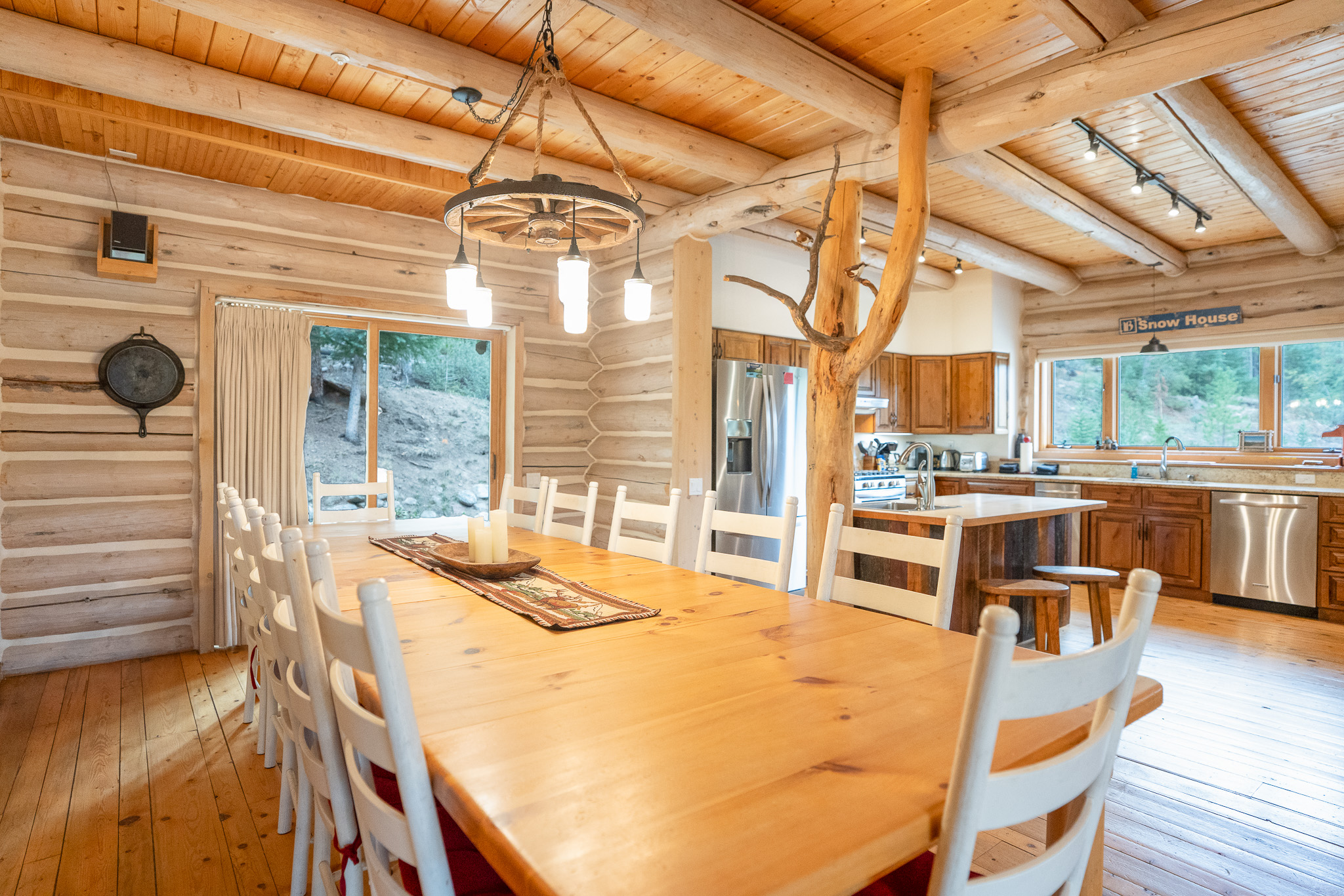 Log Home - Dog Friendly - Mtn. Views - 10 min. to Breck | Photo 21
