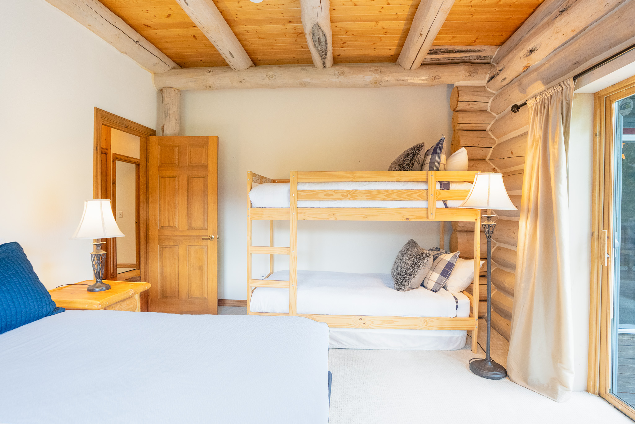 Log Home - Dog Friendly - Mtn. Views - 10 min. to Breck | Photo 32