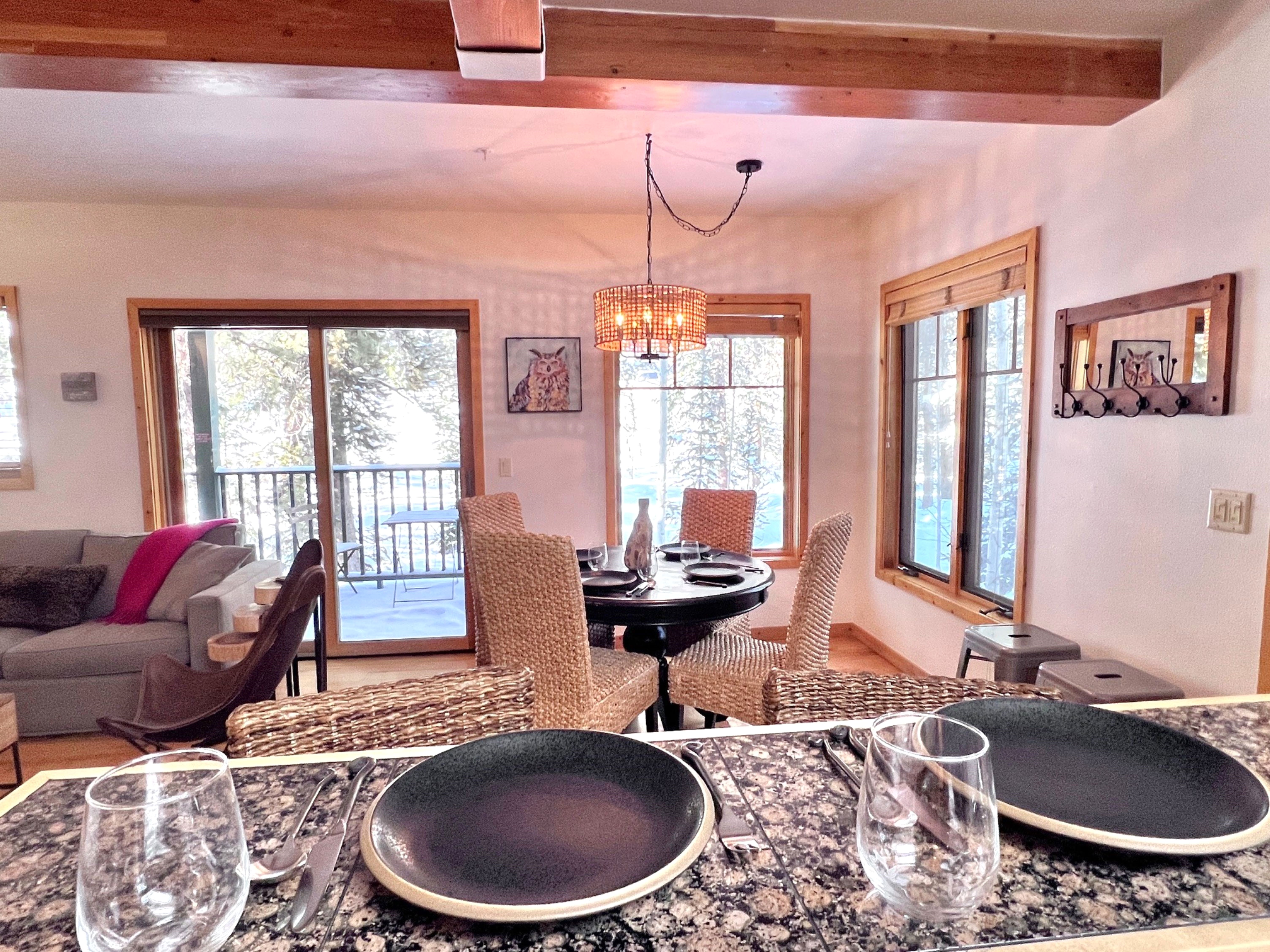 Twin Elk Mount Lincoln Condo - Ski-In - Hot Tub - Walk to Main St! | Photo 9