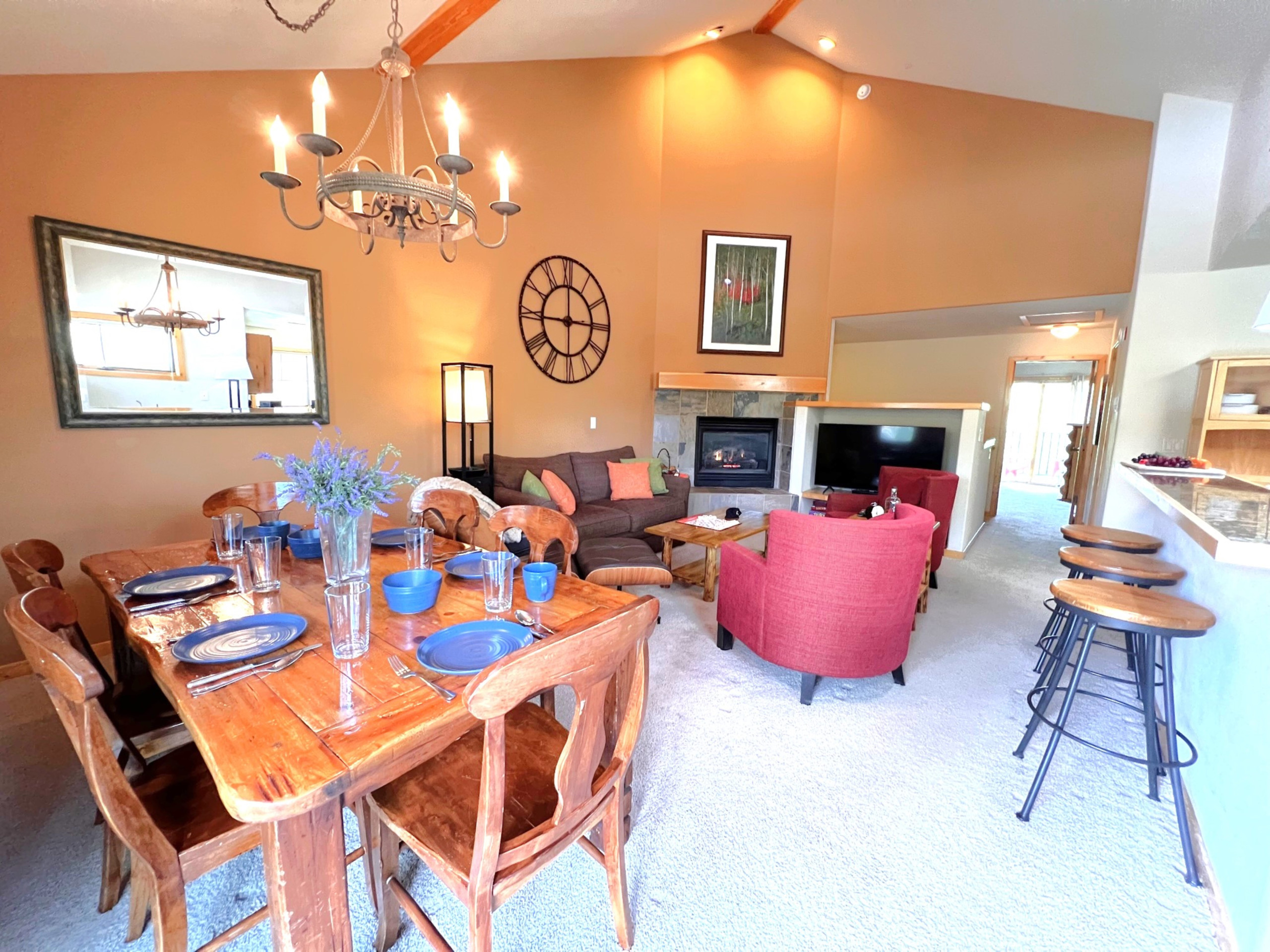 Twin Elk Mount Bross Condo - Ski-In - Walk to Main St - Hot Tub | Photo 11