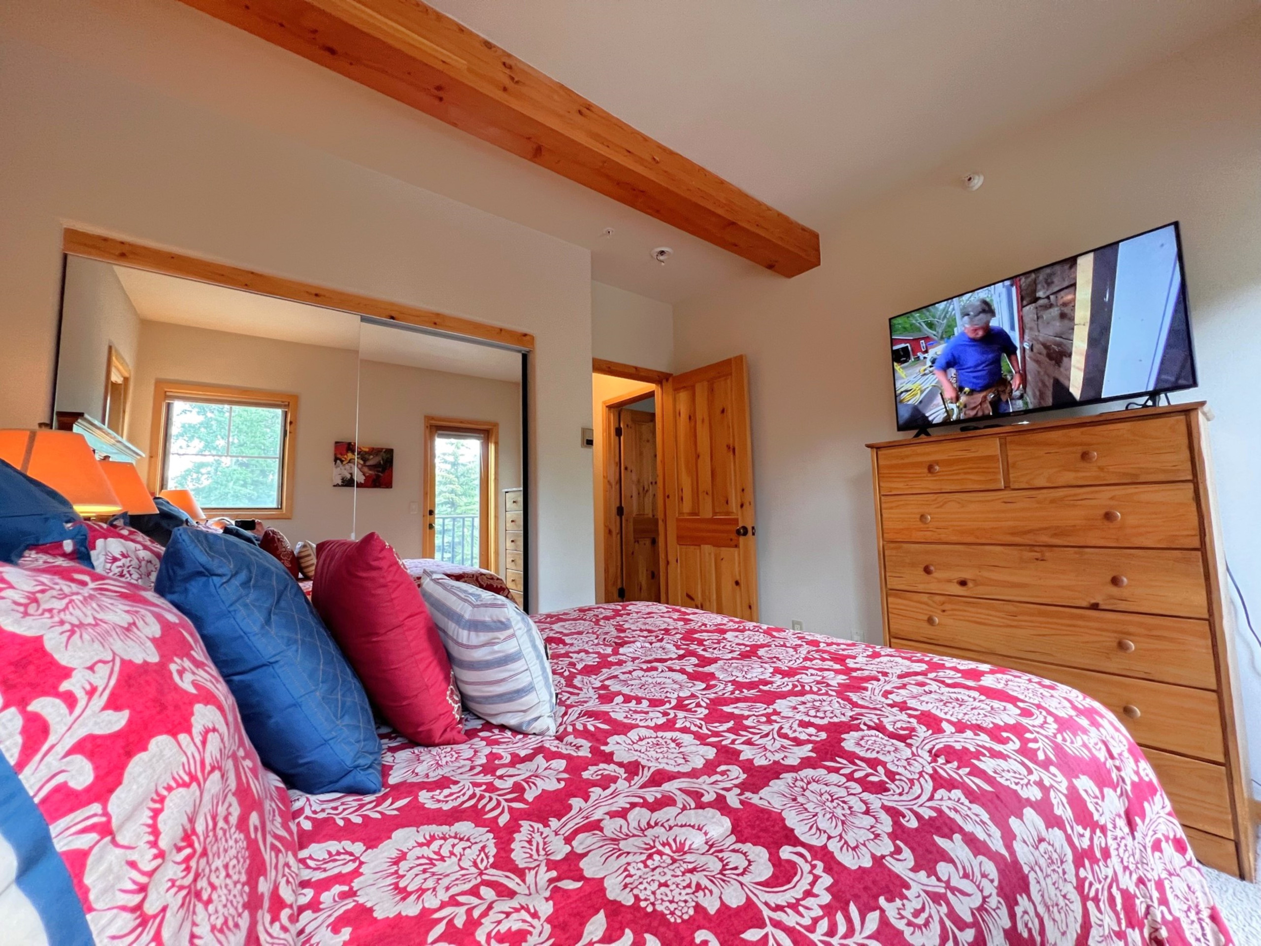 Twin Elk Mount Bross Condo - Ski-In - Walk to Main St - Hot Tub | Photo 23