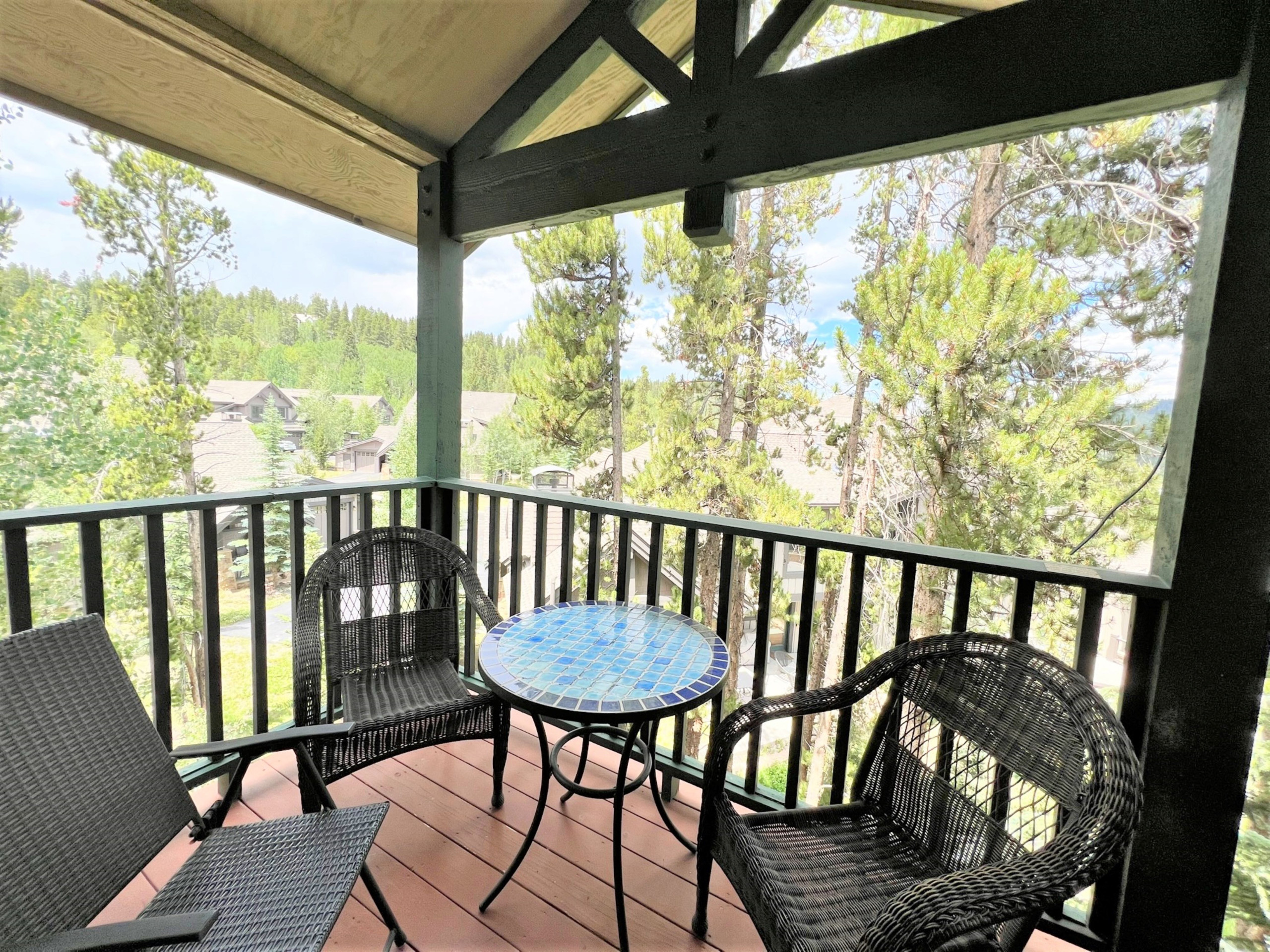 Twin Elk Mount Cameron Condo - Ski-In - Hot Tub - Walk to Town | Photo 3