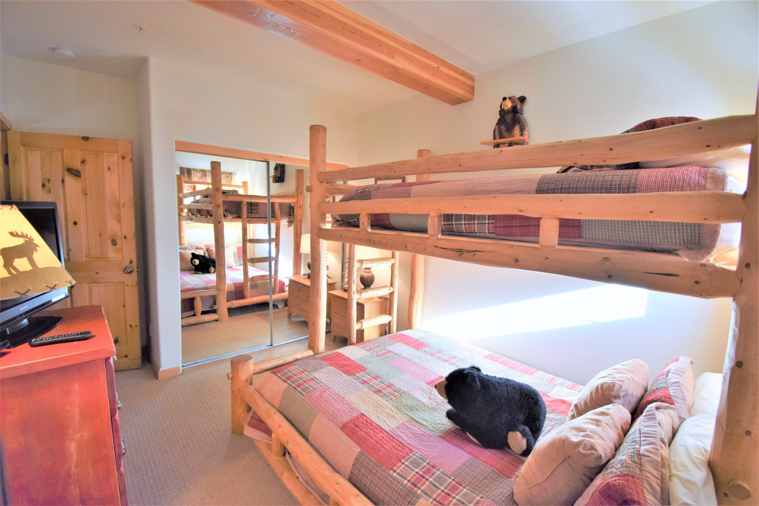 Twin Elk Mount Cameron Condo - Ski-In - Hot Tub - Walk to Town | Photo 23