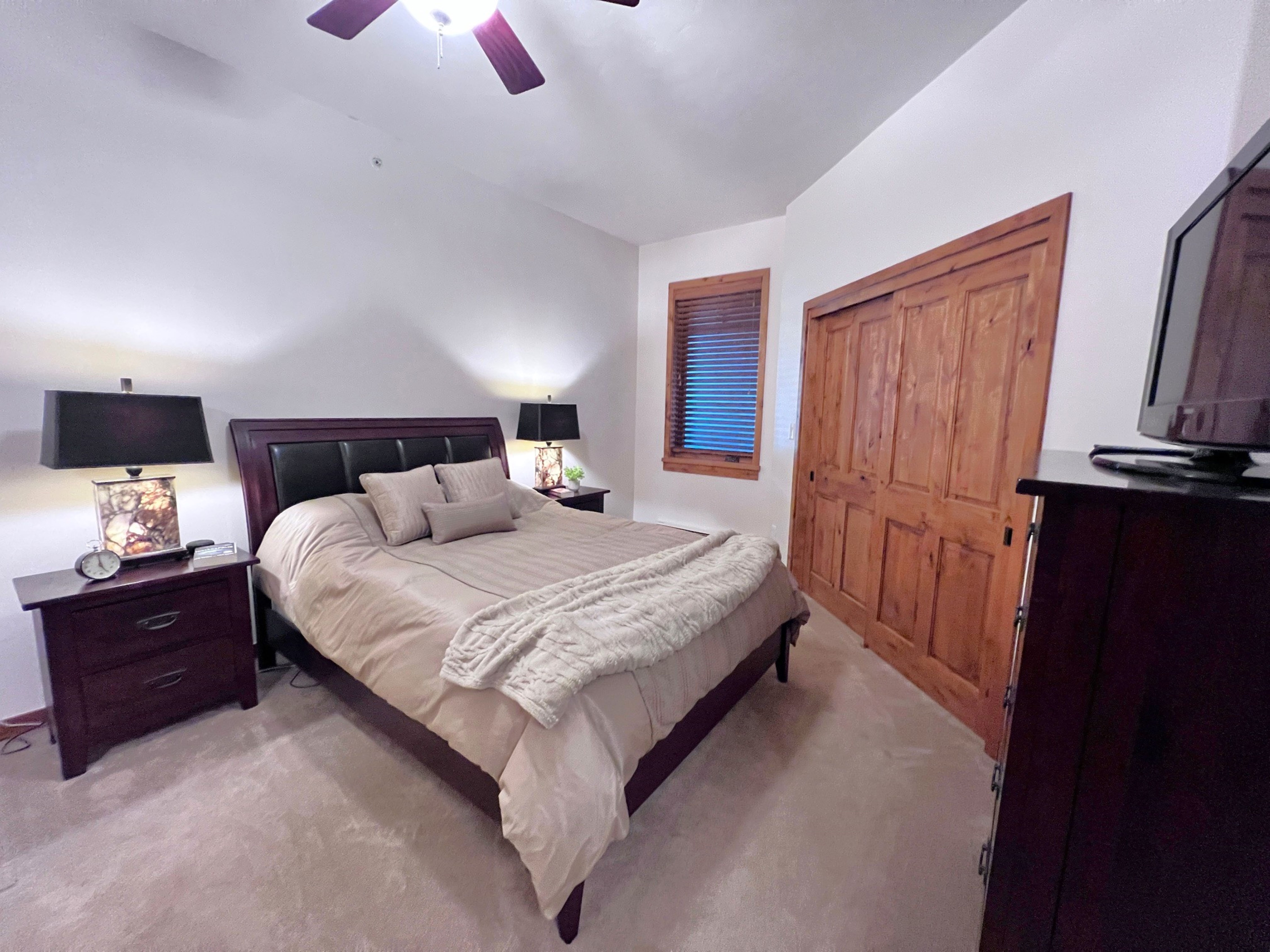 Timberline Cove Lakeside Condo - Mtn Views - Hot Tubs - Bike Path | Photo 24