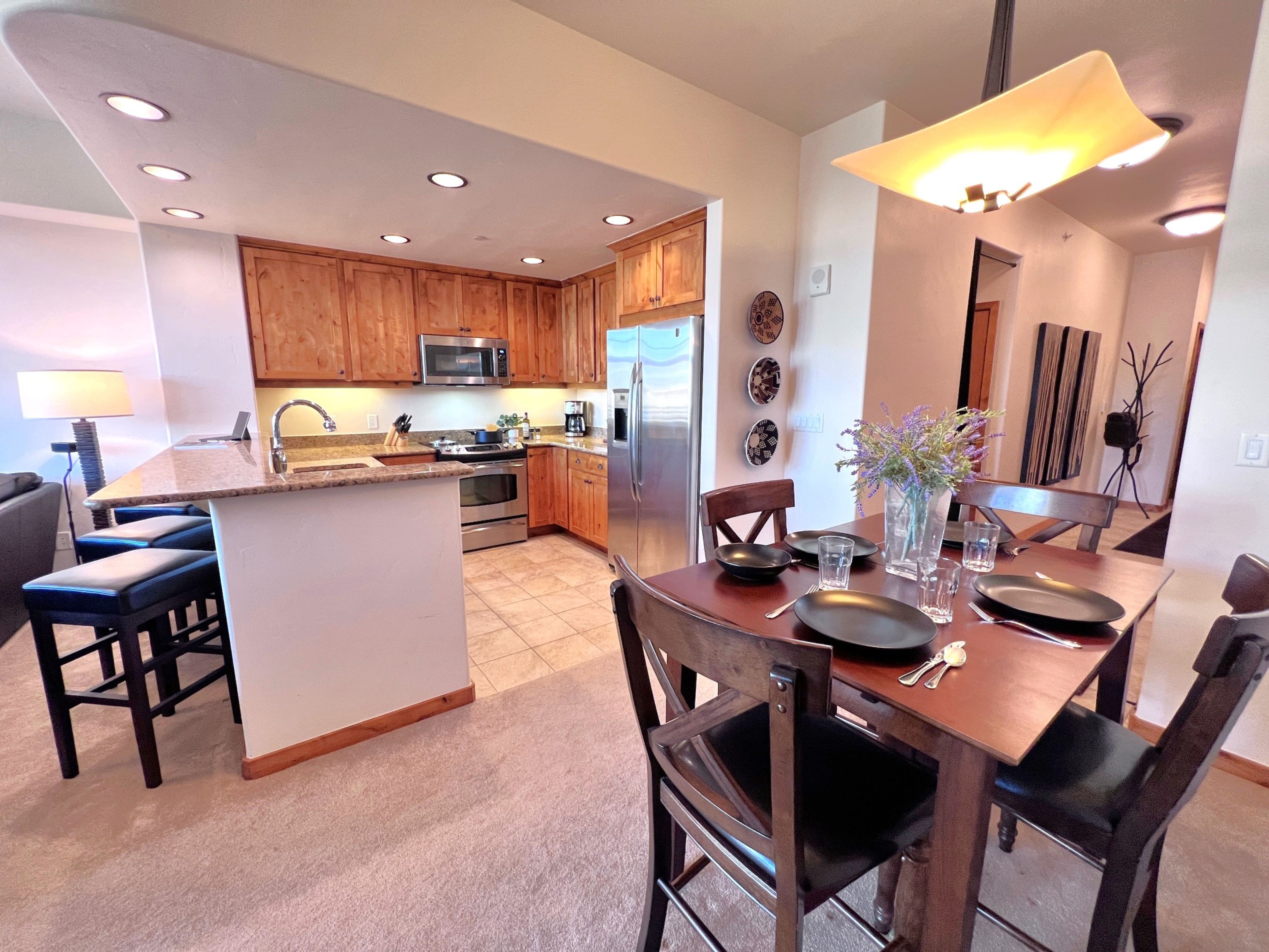 Timberline Cove Lakeside Condo - Mtn Views - Hot Tubs - Bike Path | Photo 2