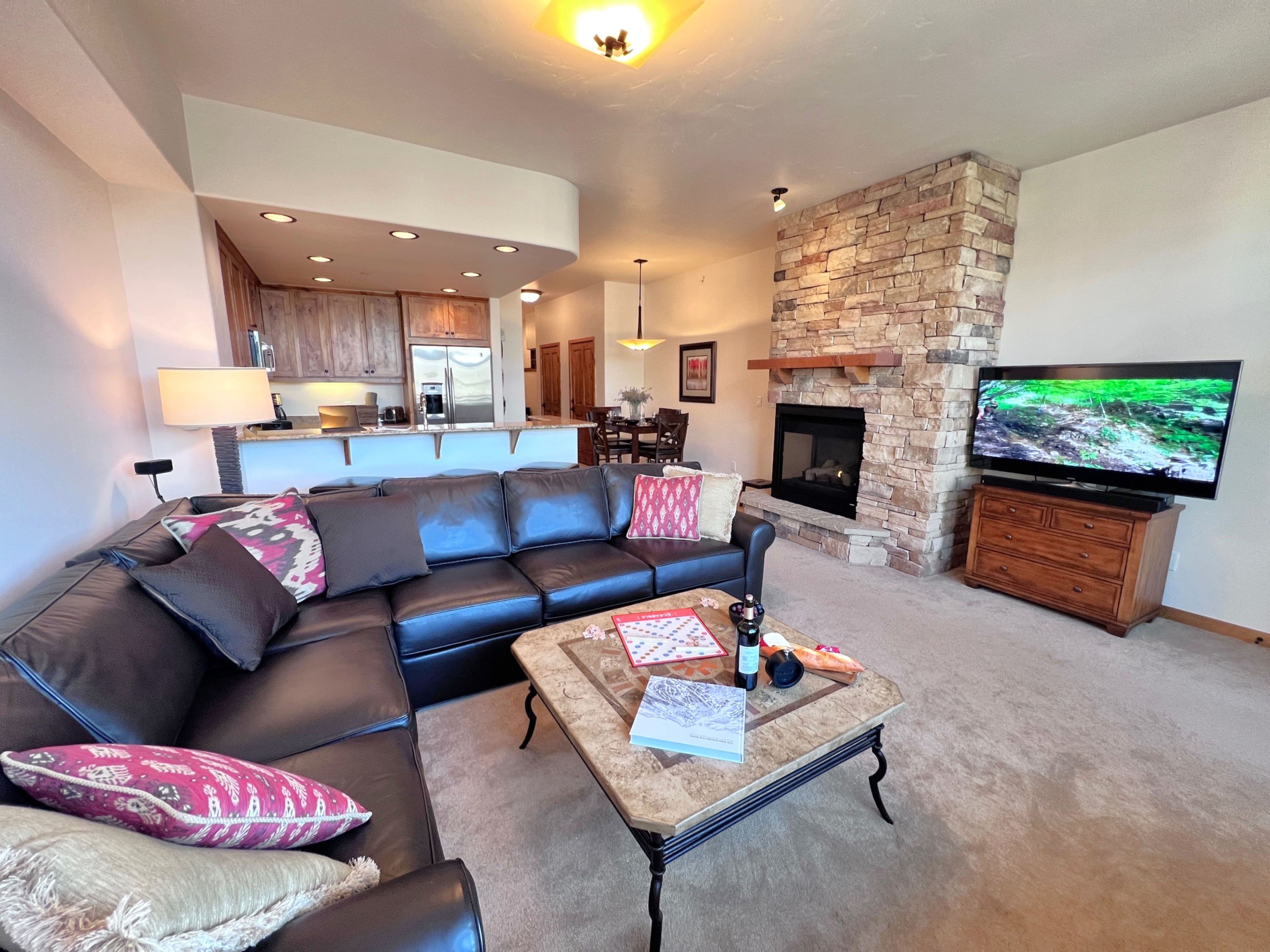 Timberline Cove Lakeside Condo - Mtn Views - Hot Tubs - Bike Path | Photo 7