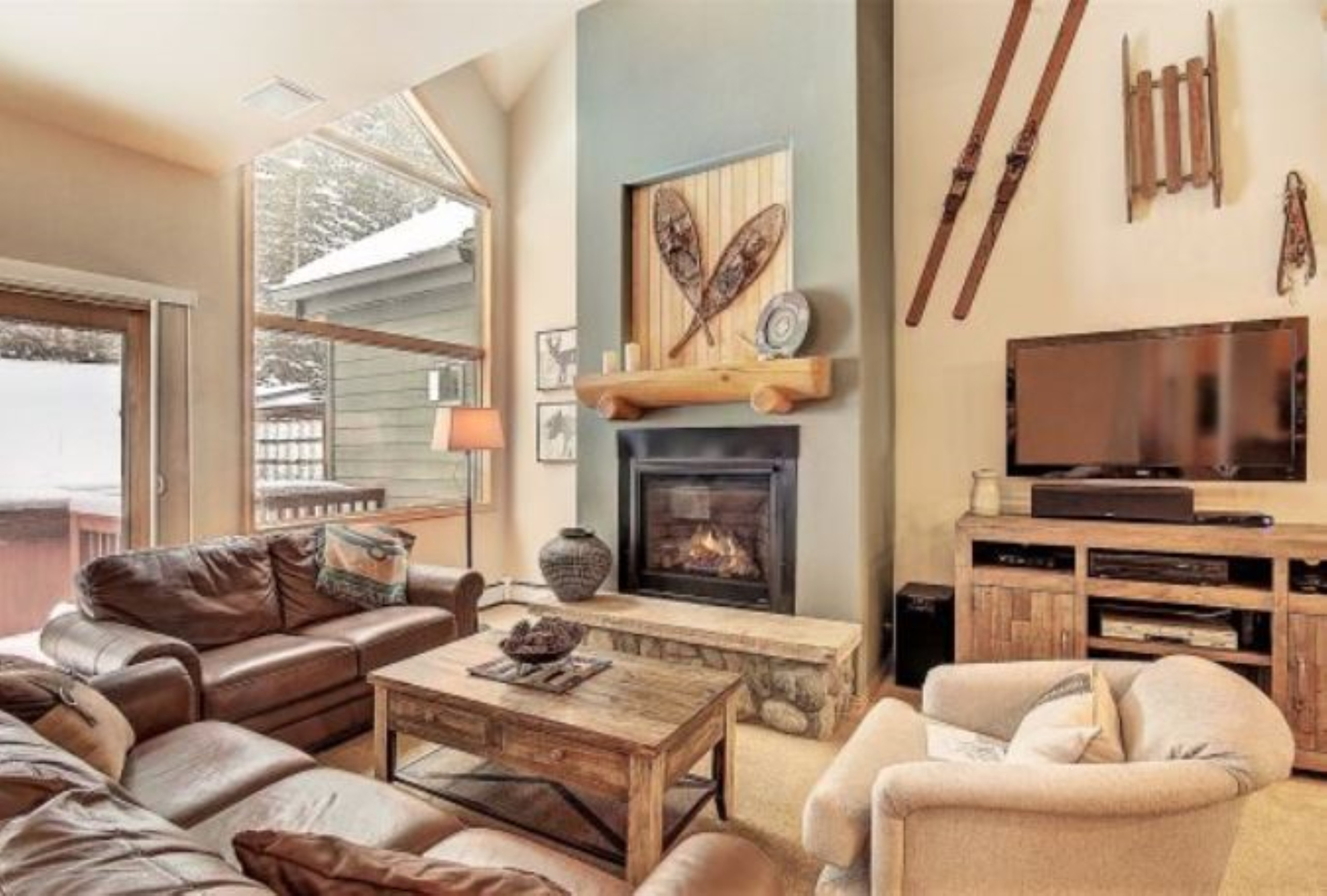Tall Pines Superchair Townhome - Ski In/Out - Private Hot Tub