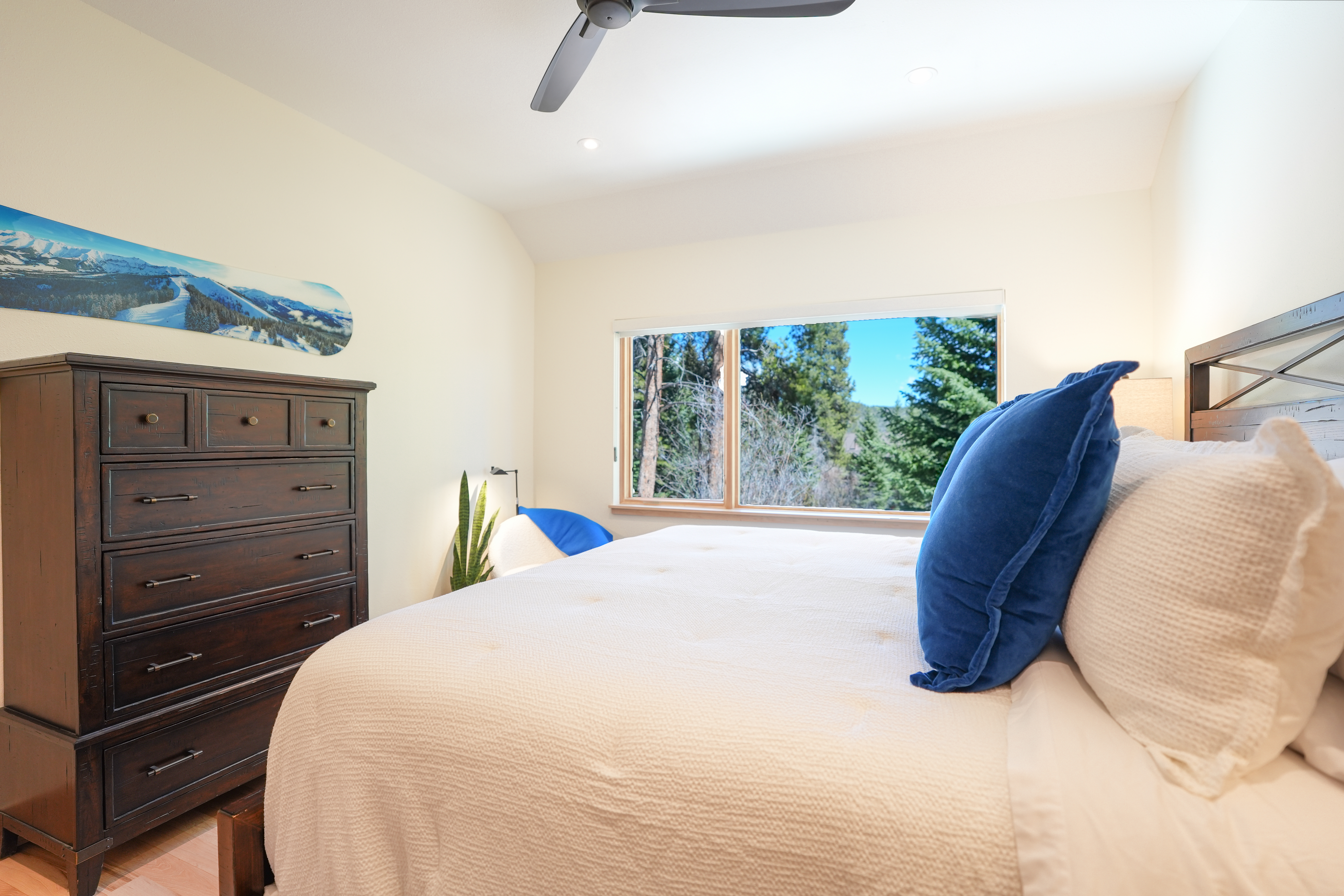 Tall Pines Imperial Townhome - Ski In/Out - Private Hot Tub | Photo 19