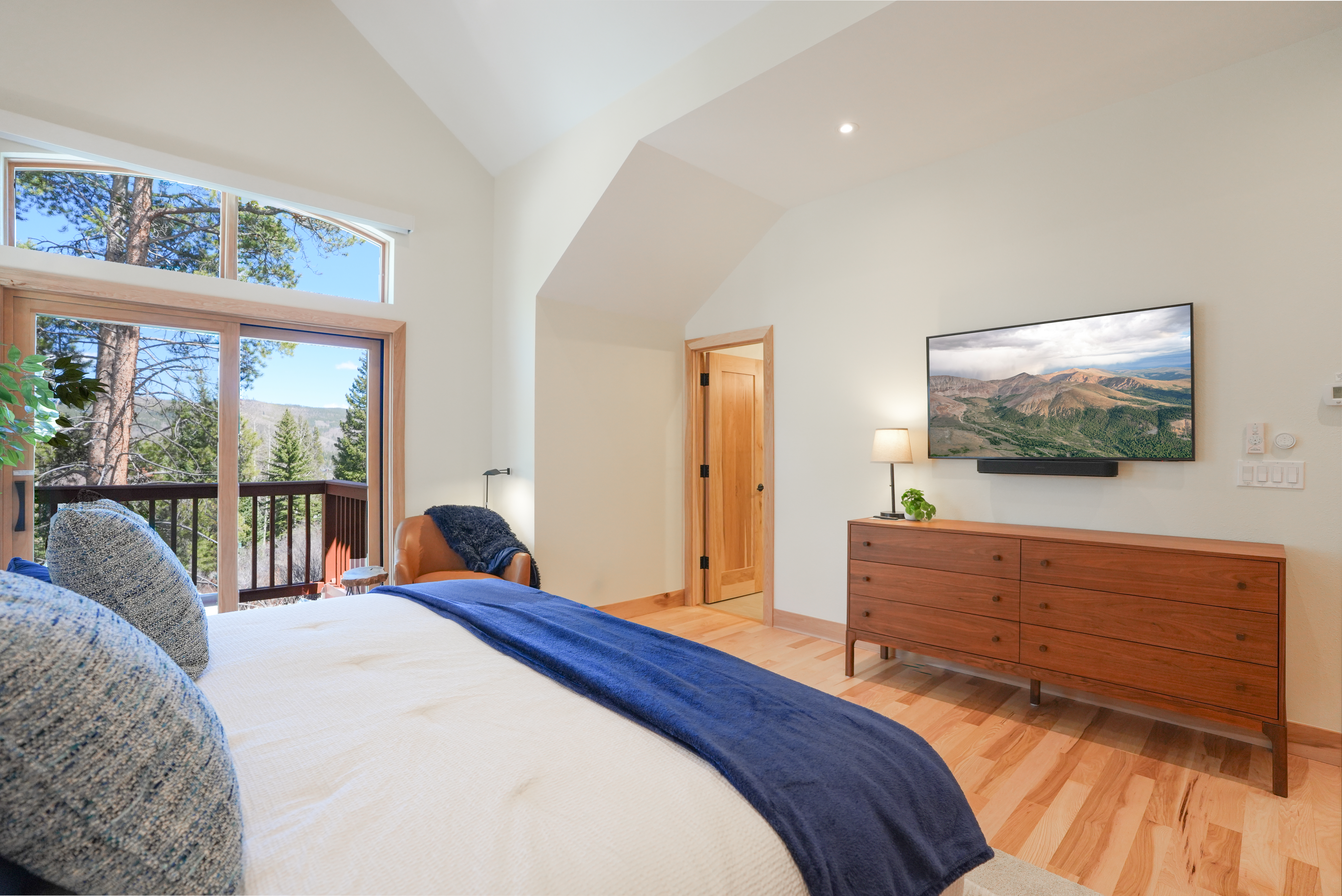 Tall Pines Imperial Townhome - Ski In/Out - Private Hot Tub | Photo 2