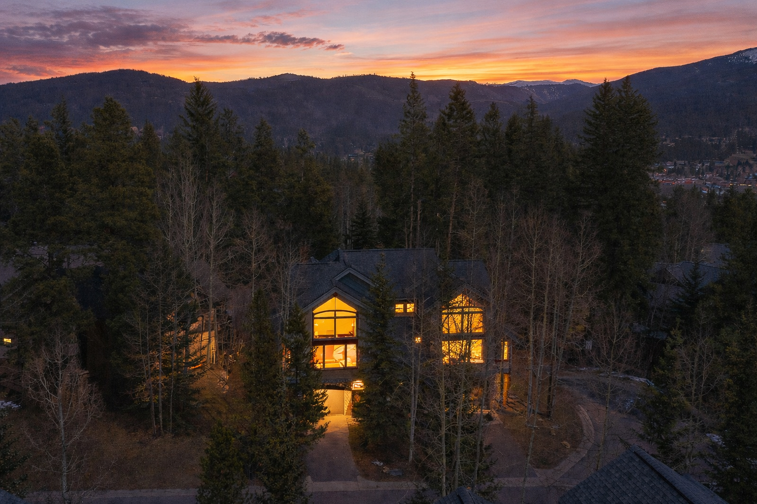 Tall Pines Imperial Townhome - Ski In/Out - Private Hot Tub | Photo 5