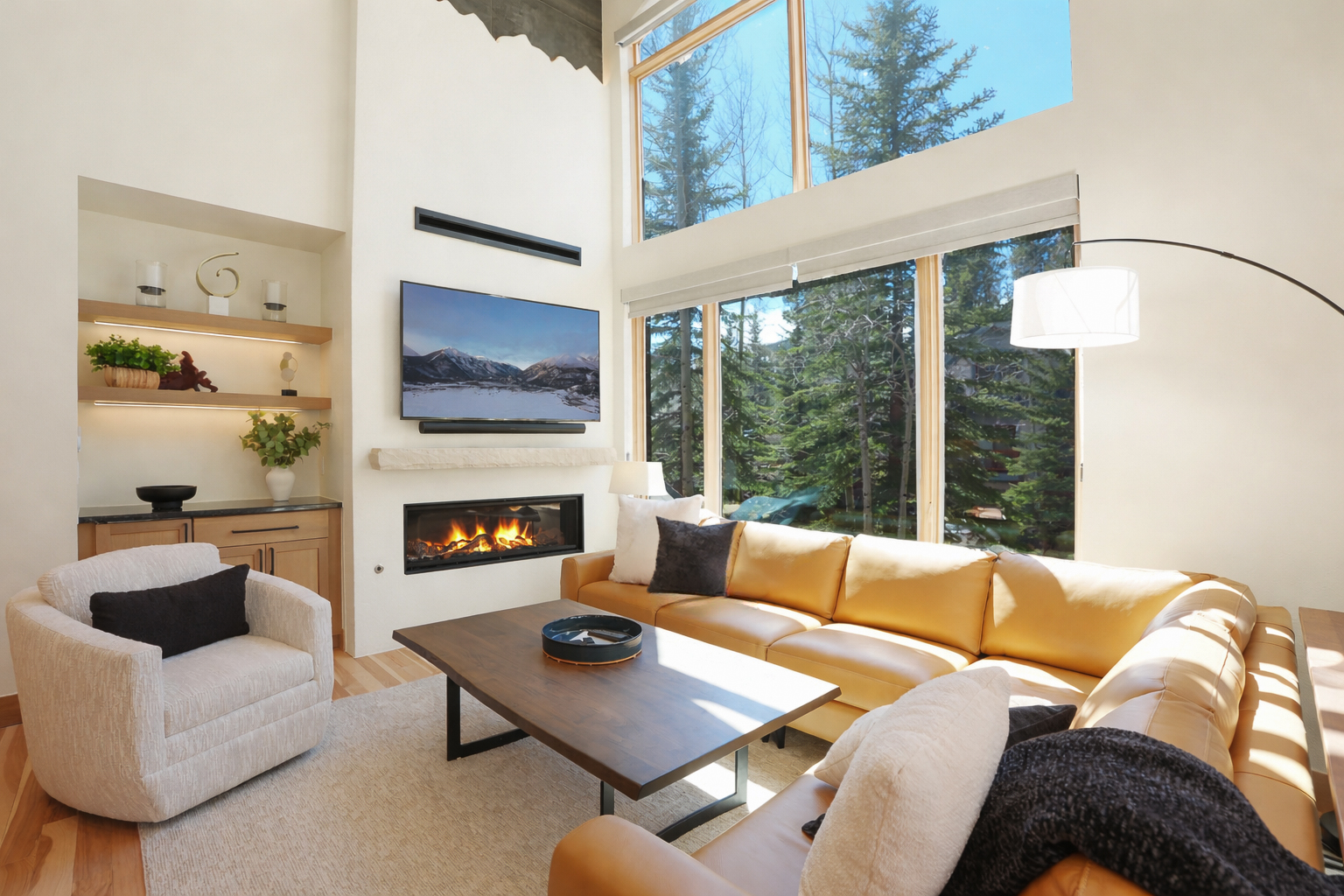 Tall Pines Imperial Townhome - Ski In/Out - Private Hot Tub