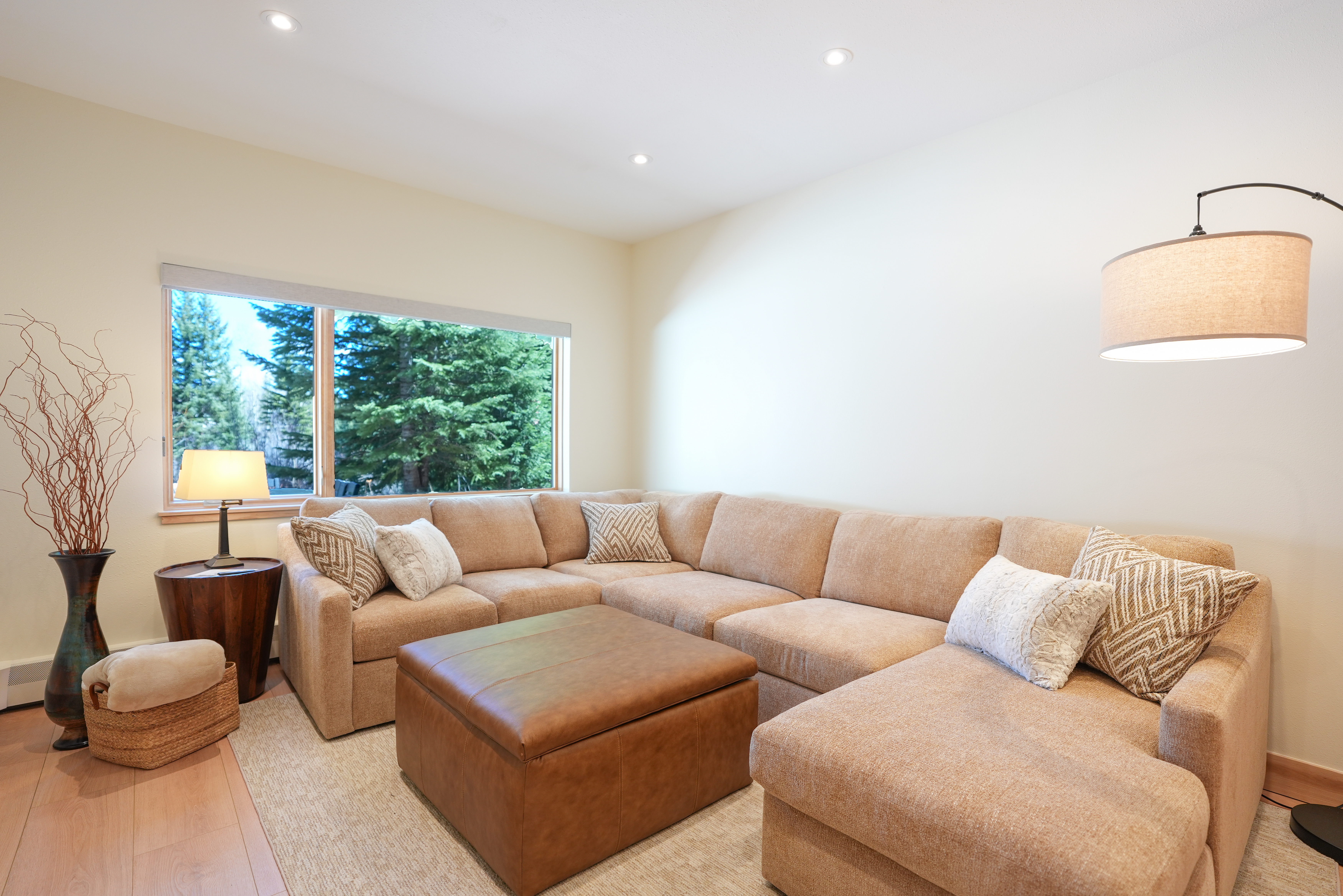 Tall Pines Imperial Townhome - Ski In/Out - Private Hot Tub | Photo 8