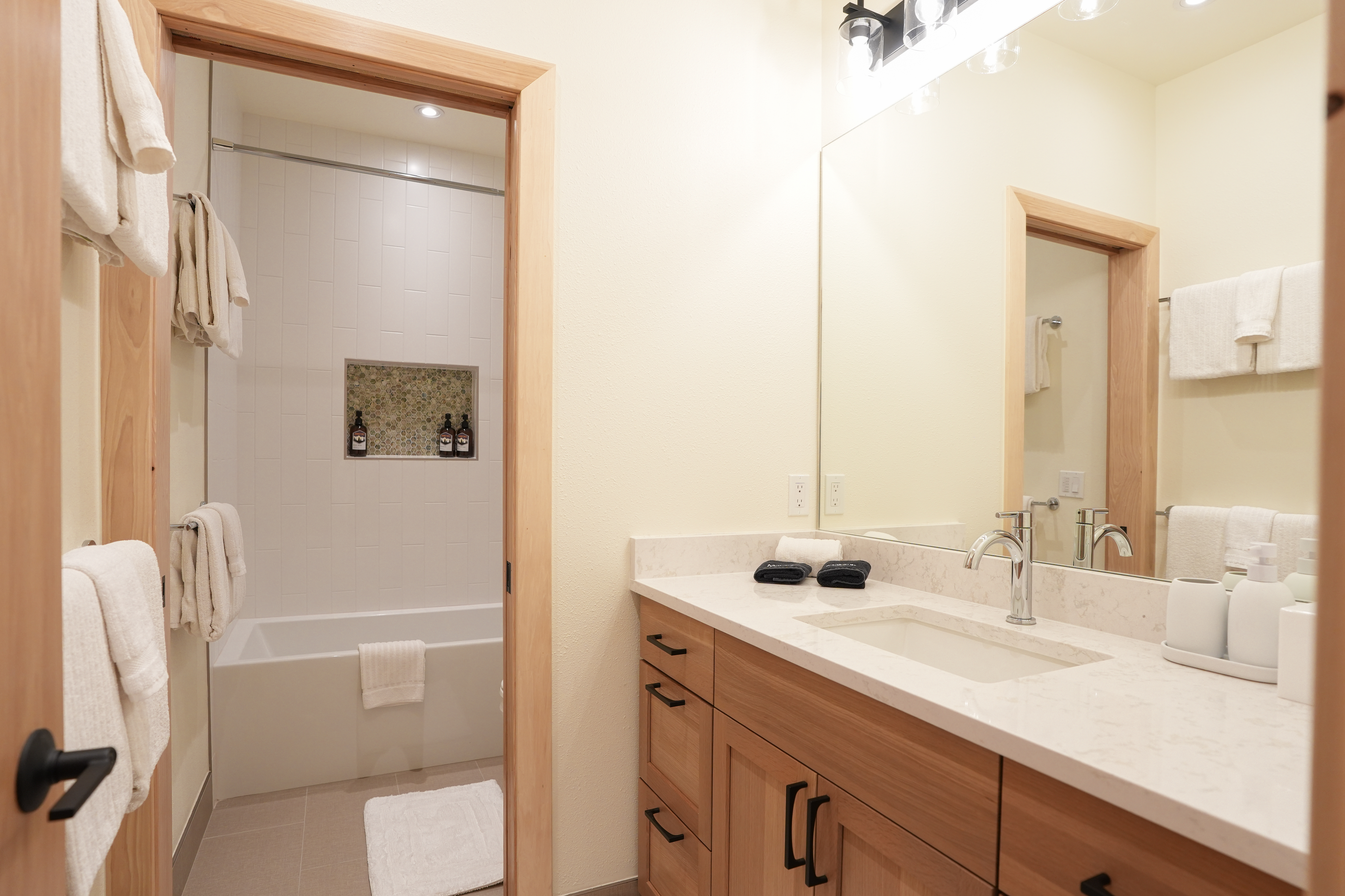 Tall Pines Imperial Townhome - Ski In/Out - Private Hot Tub | Photo 27