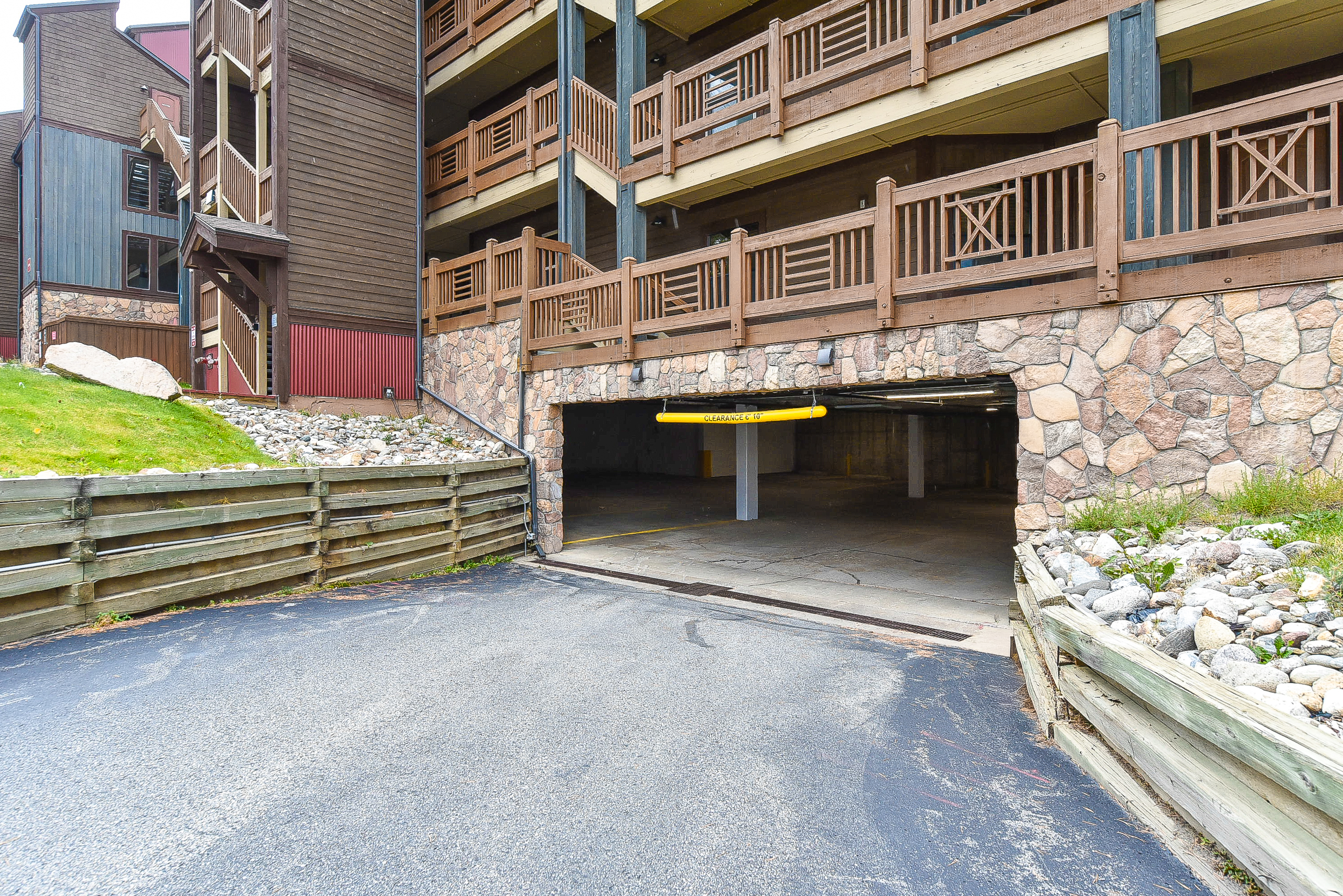Tyra Summit Bluebird Condo - Ski in/out! - Pool+Hot Tubs | Photo 35