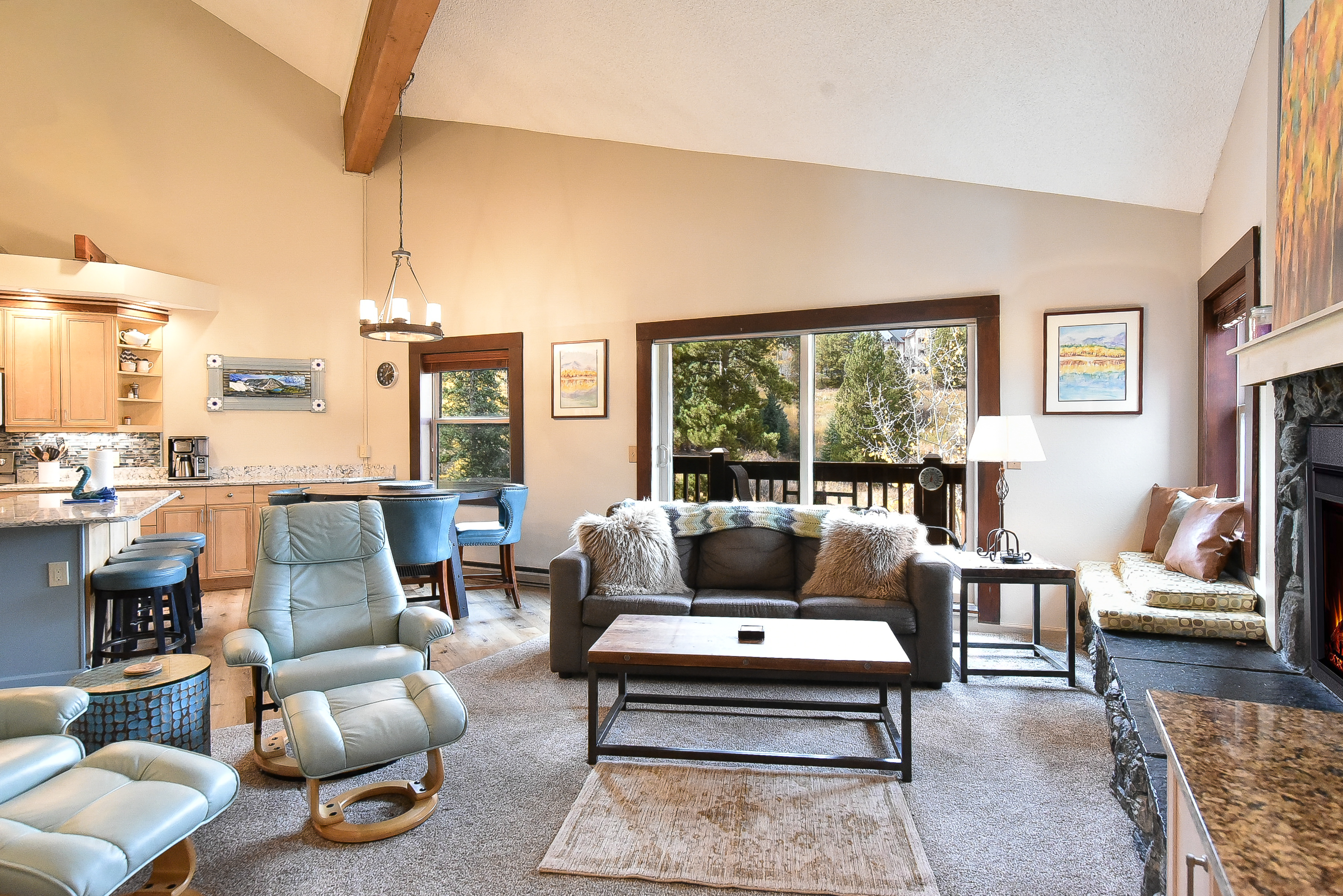Tyra Summit Bluebird Condo - Ski in/out! - Pool+Hot Tubs | Photo 9