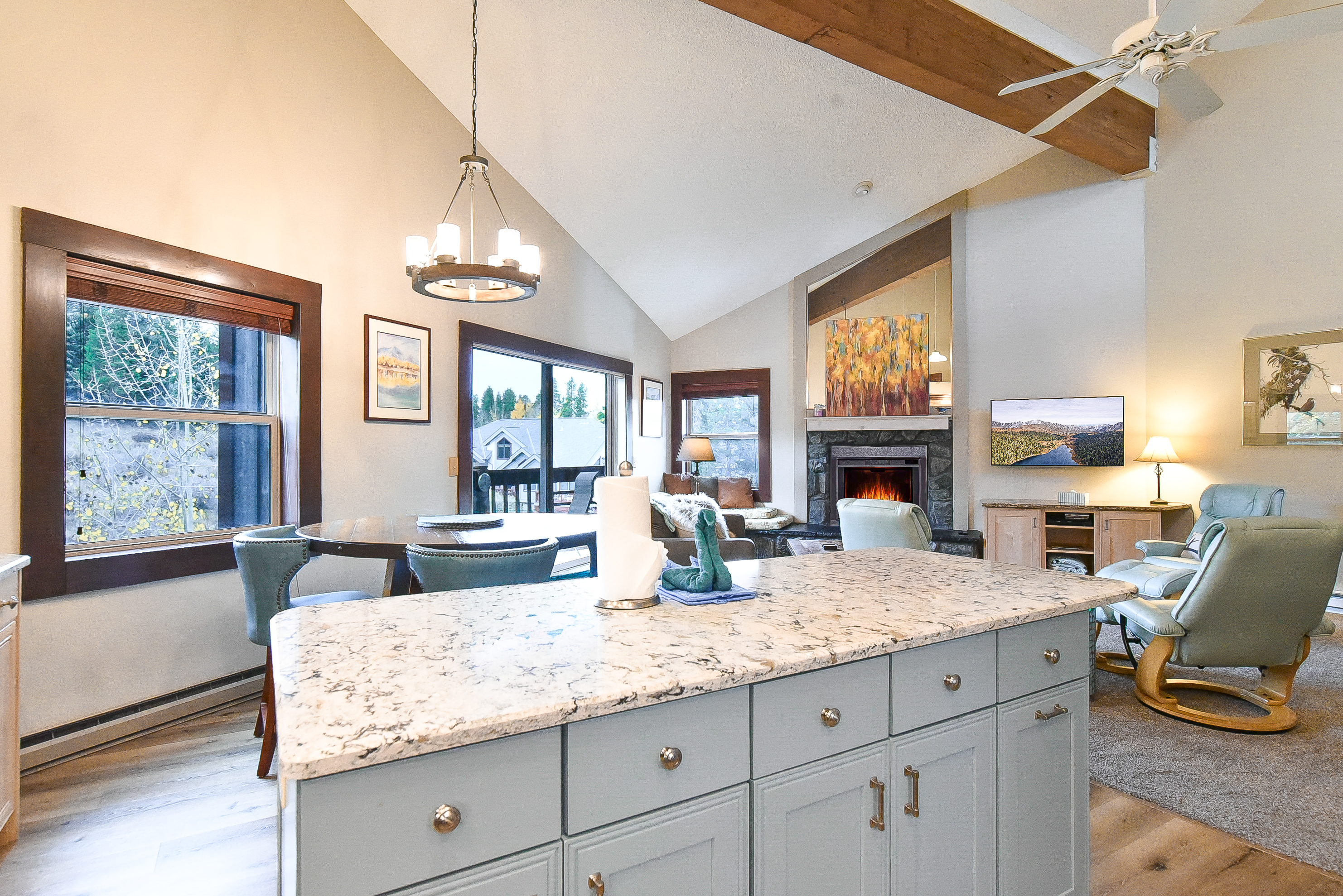 Tyra Summit Bluebird Condo - Ski in/out! - Pool+Hot Tubs | Photo 12
