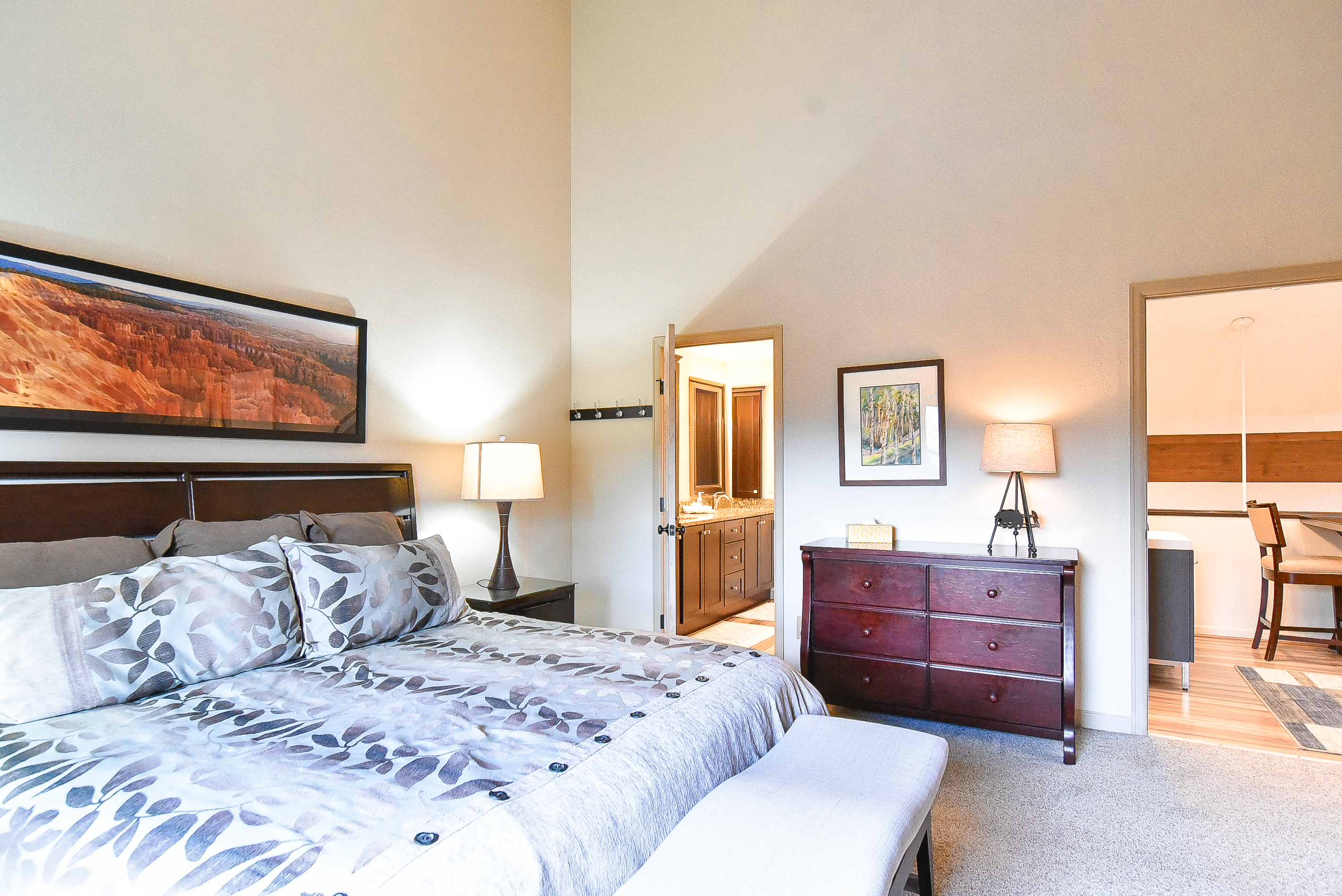 Tyra Summit Bluebird Condo - Ski in/out! - Pool+Hot Tubs | Photo 2