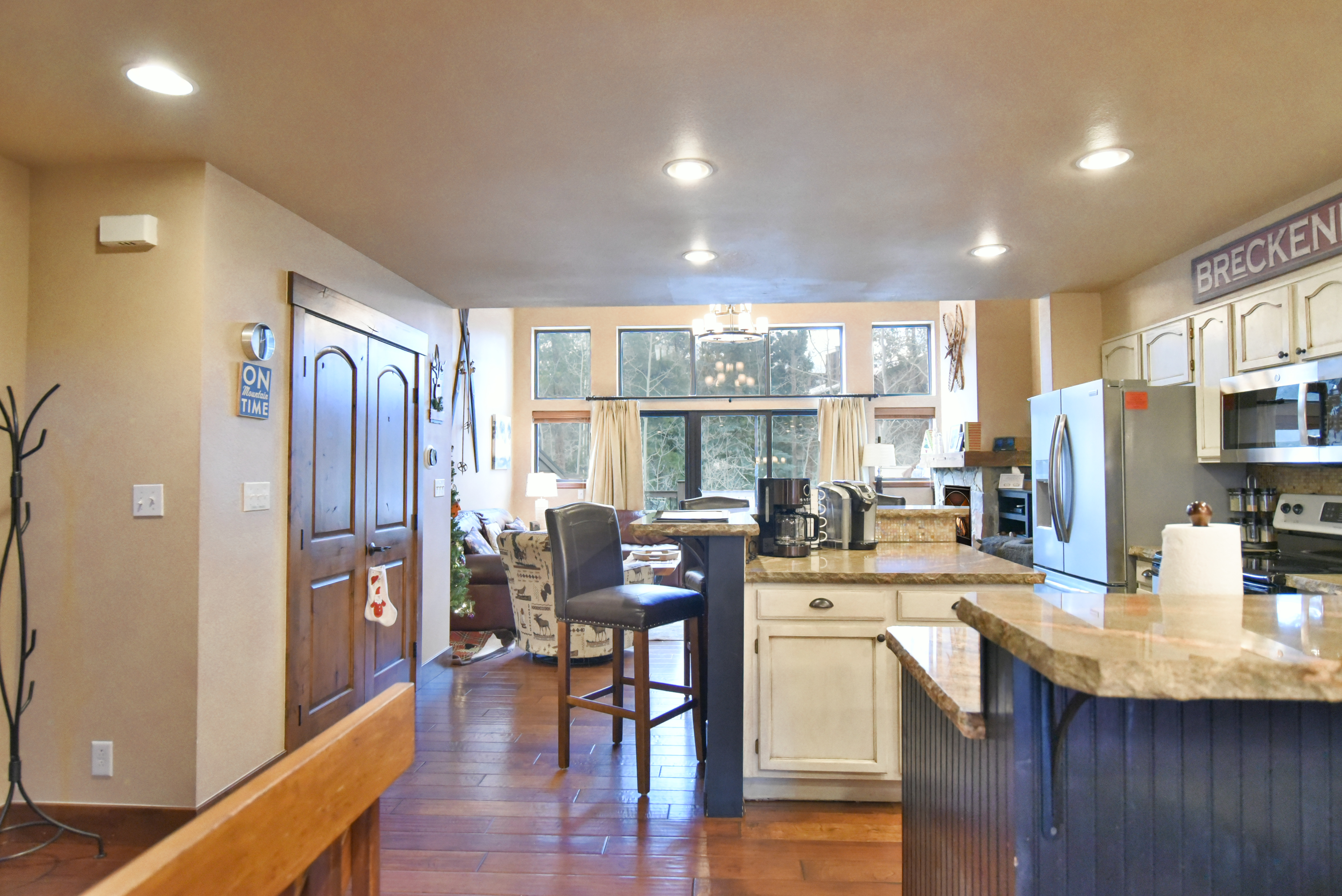 Village Point Townhome - Private Hot Tub - Near Quick Silver Lift, In Breck | Photo 9