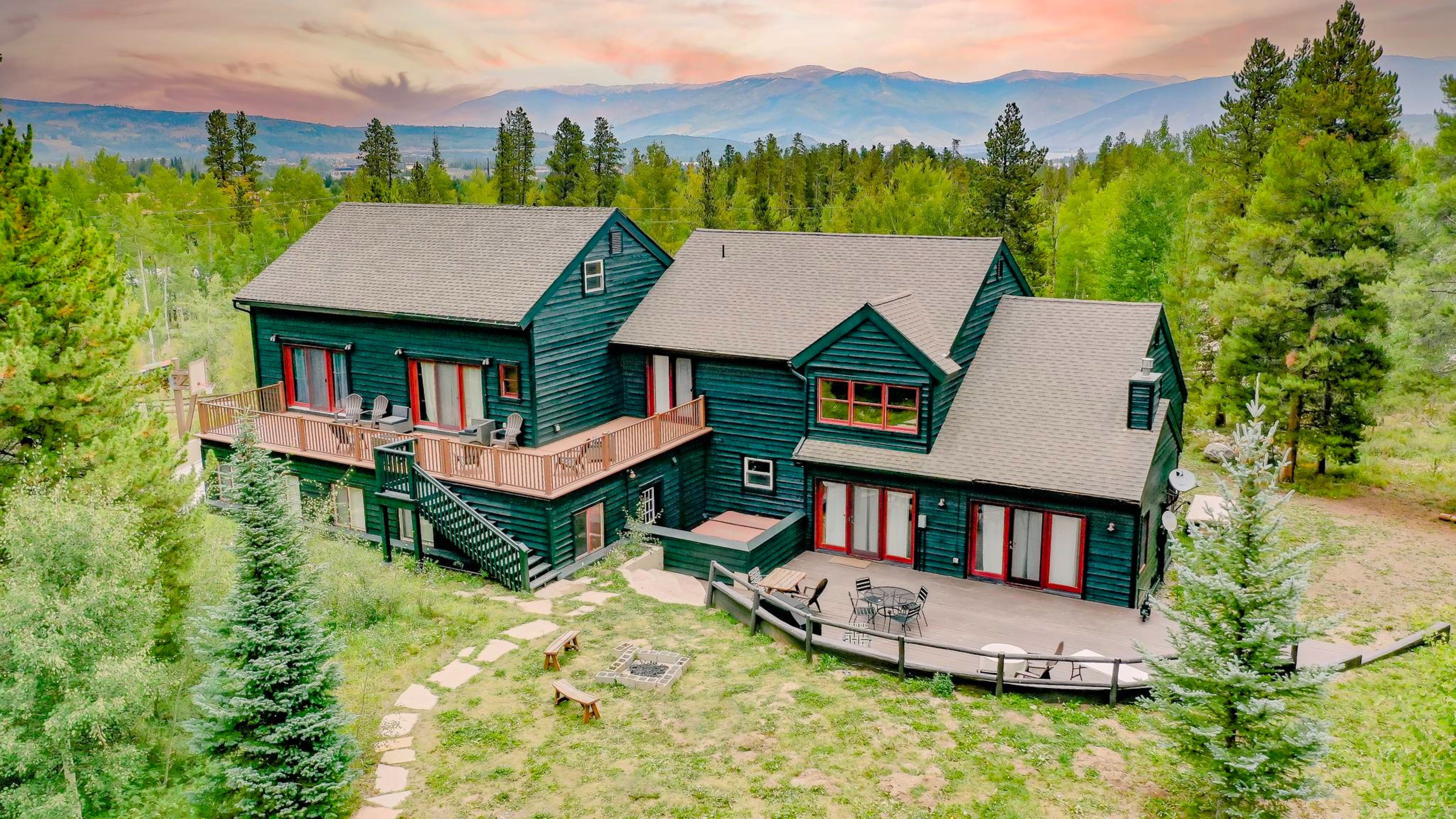 Mountain Meadow Lodge - Dog-Friendly - Hot Tub | Photo 40