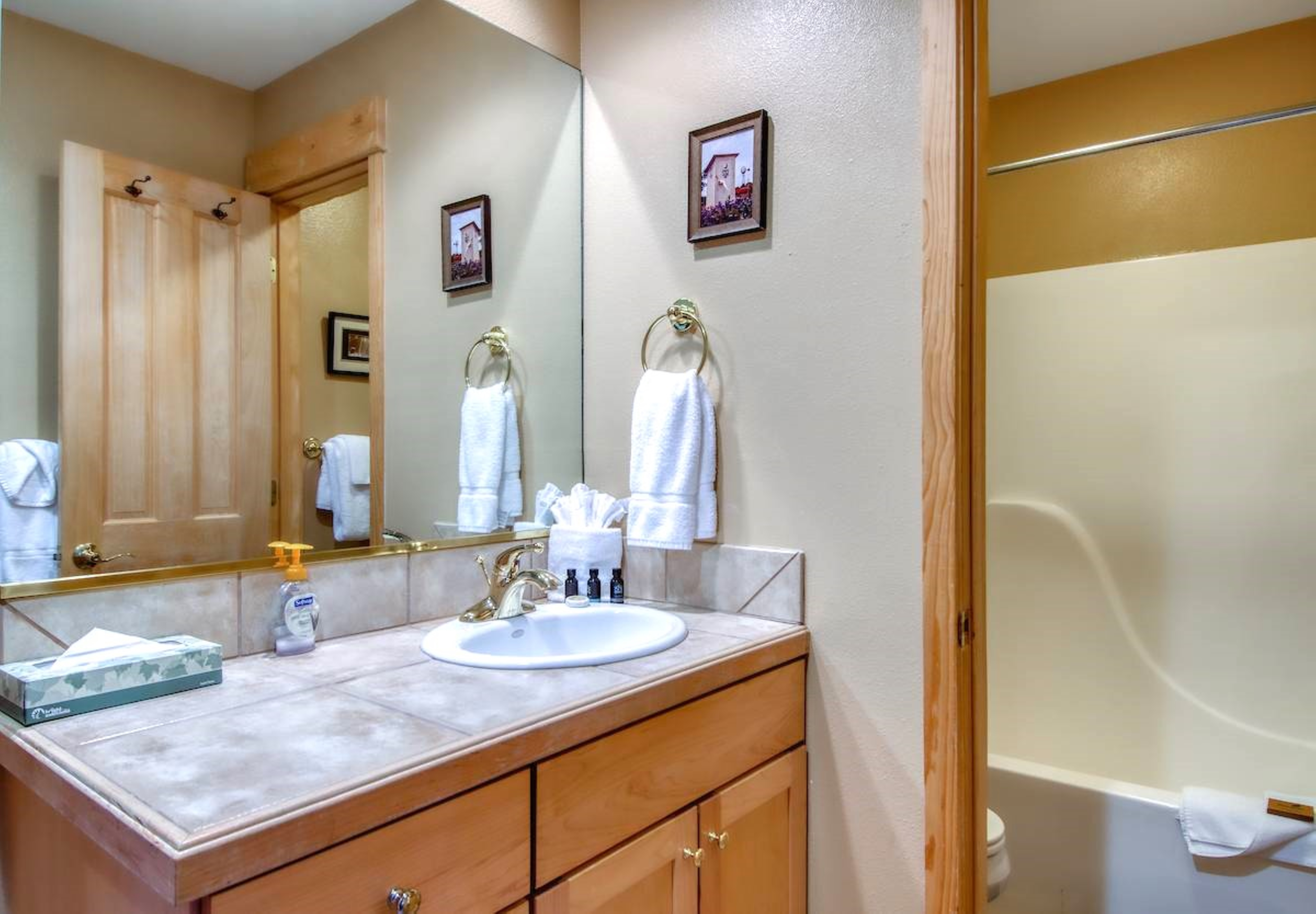 Mountain Meadow Lodge - Dog-Friendly - Hot Tub | Photo 34