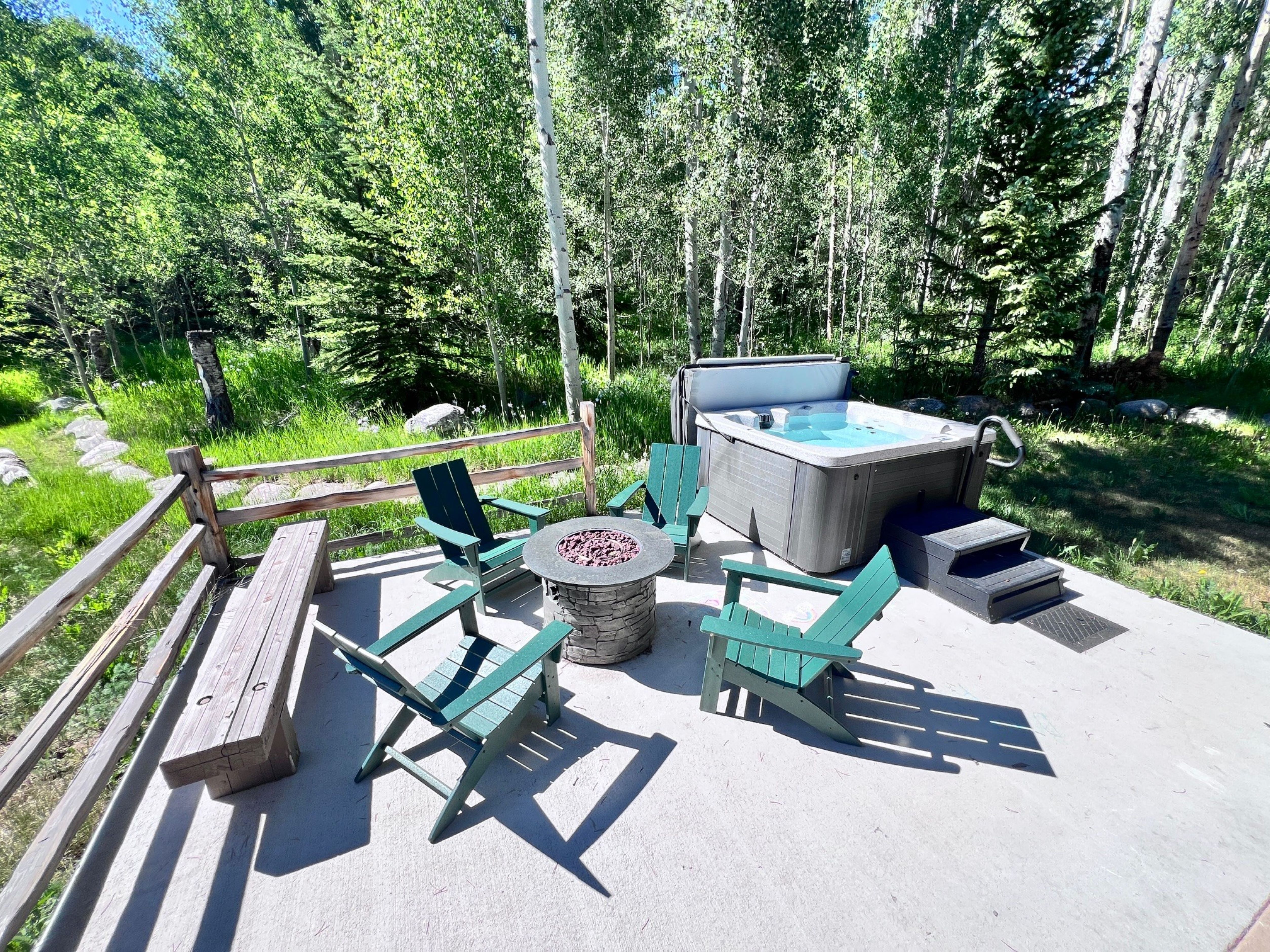 Aspen Hollow Lodge w/ Hot Tub + Fire Pit | Photo 5